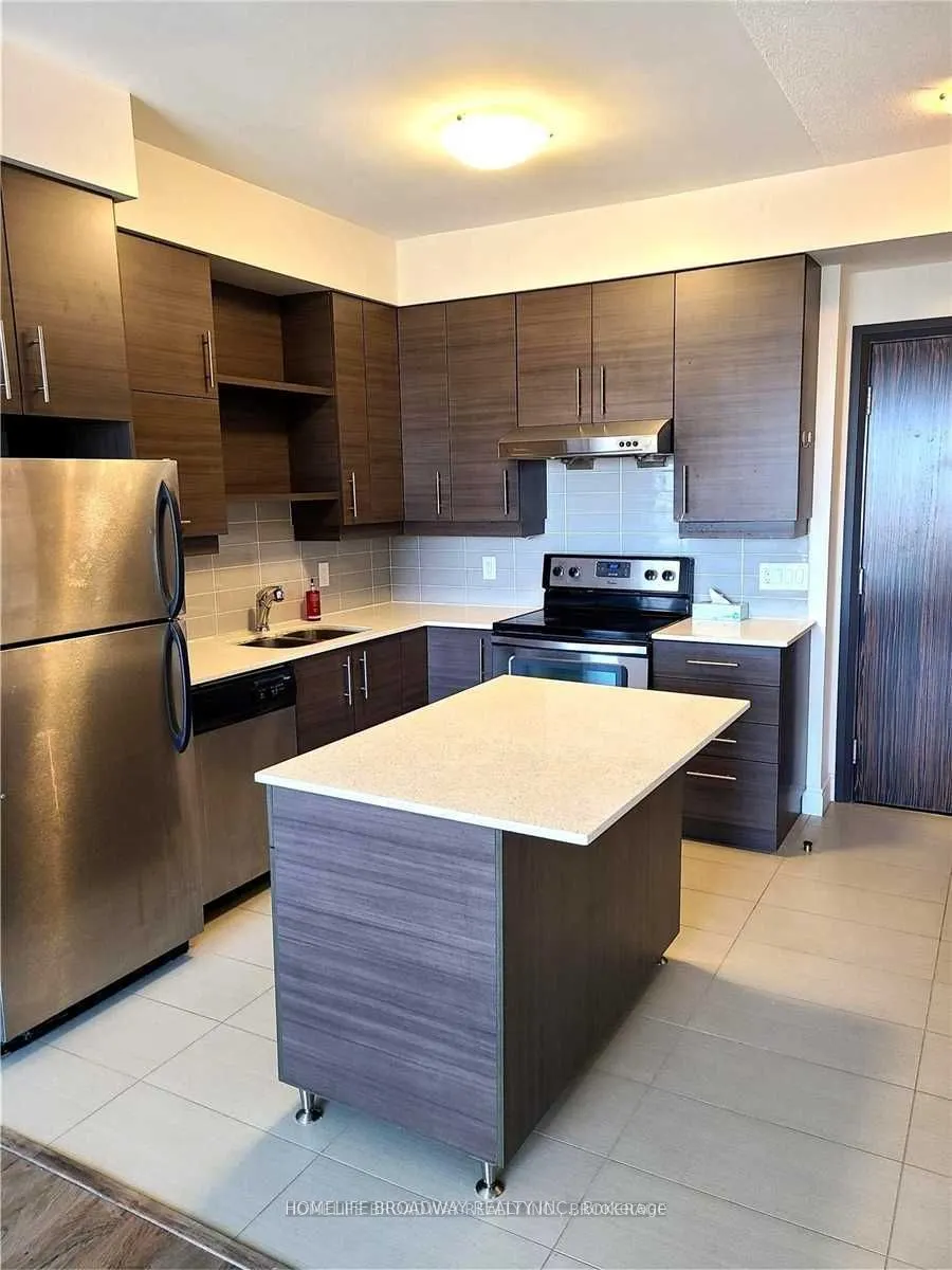 325 South Park Road, #905