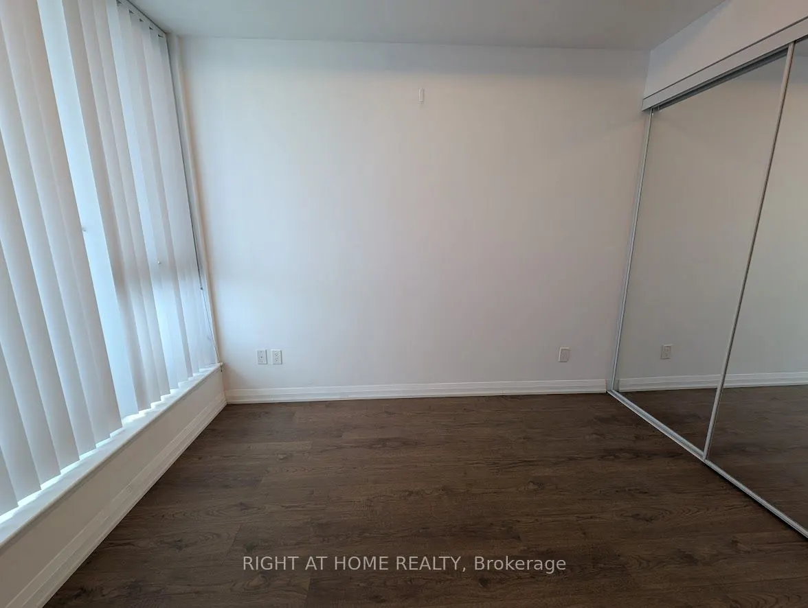 7895 Jane Street, #218