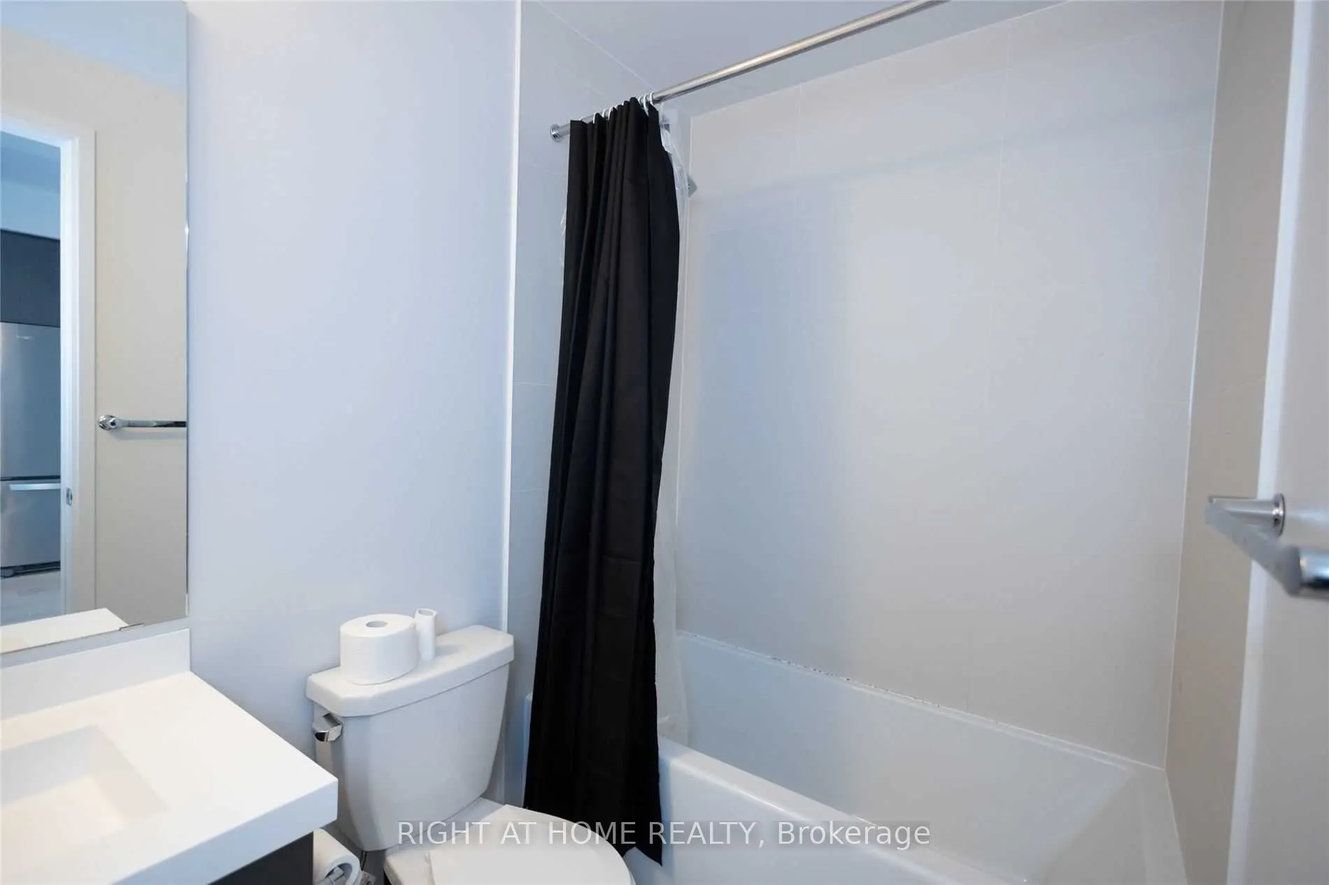 7895 Jane Street, #218