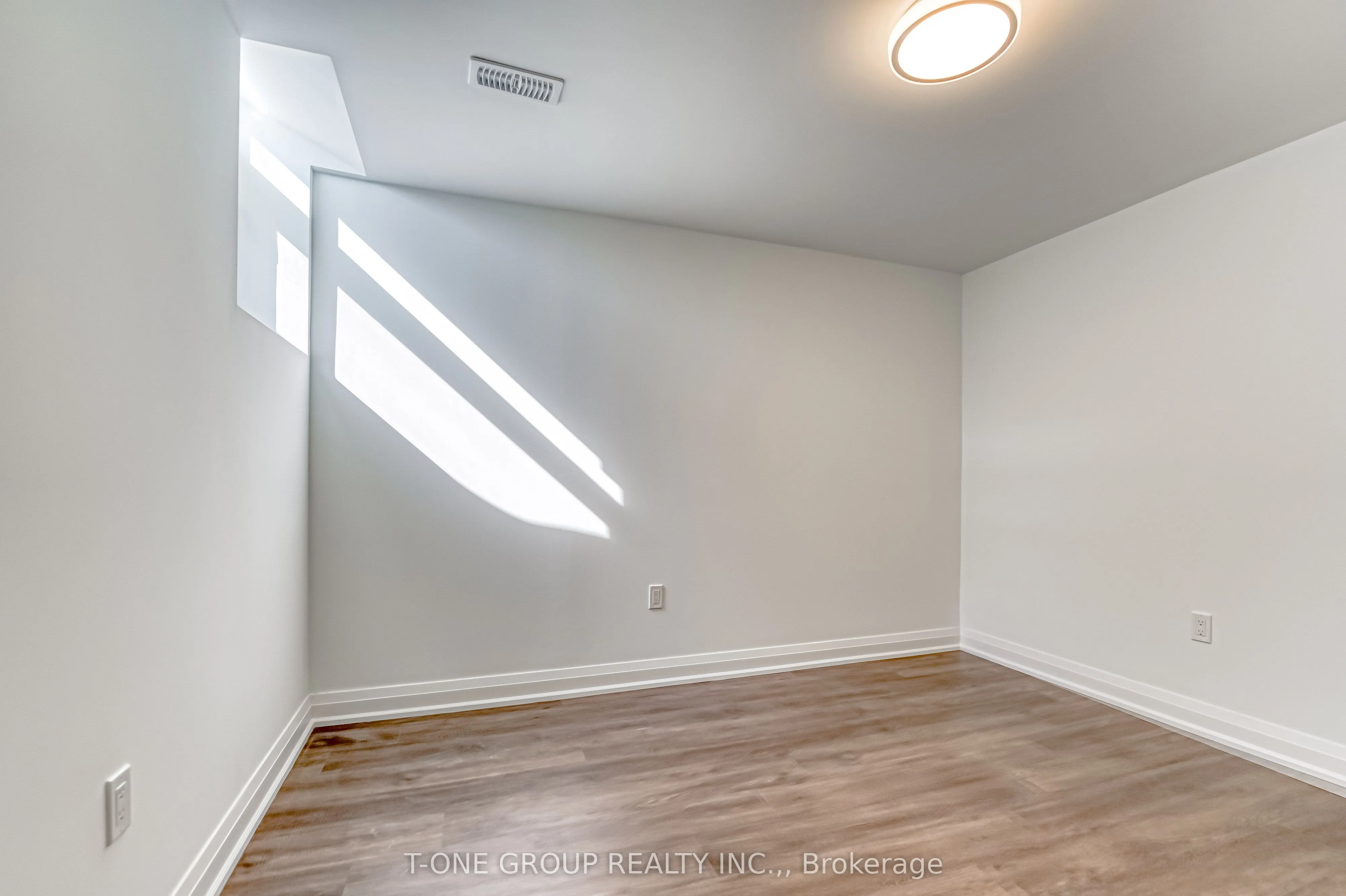 11 Saint Avenue