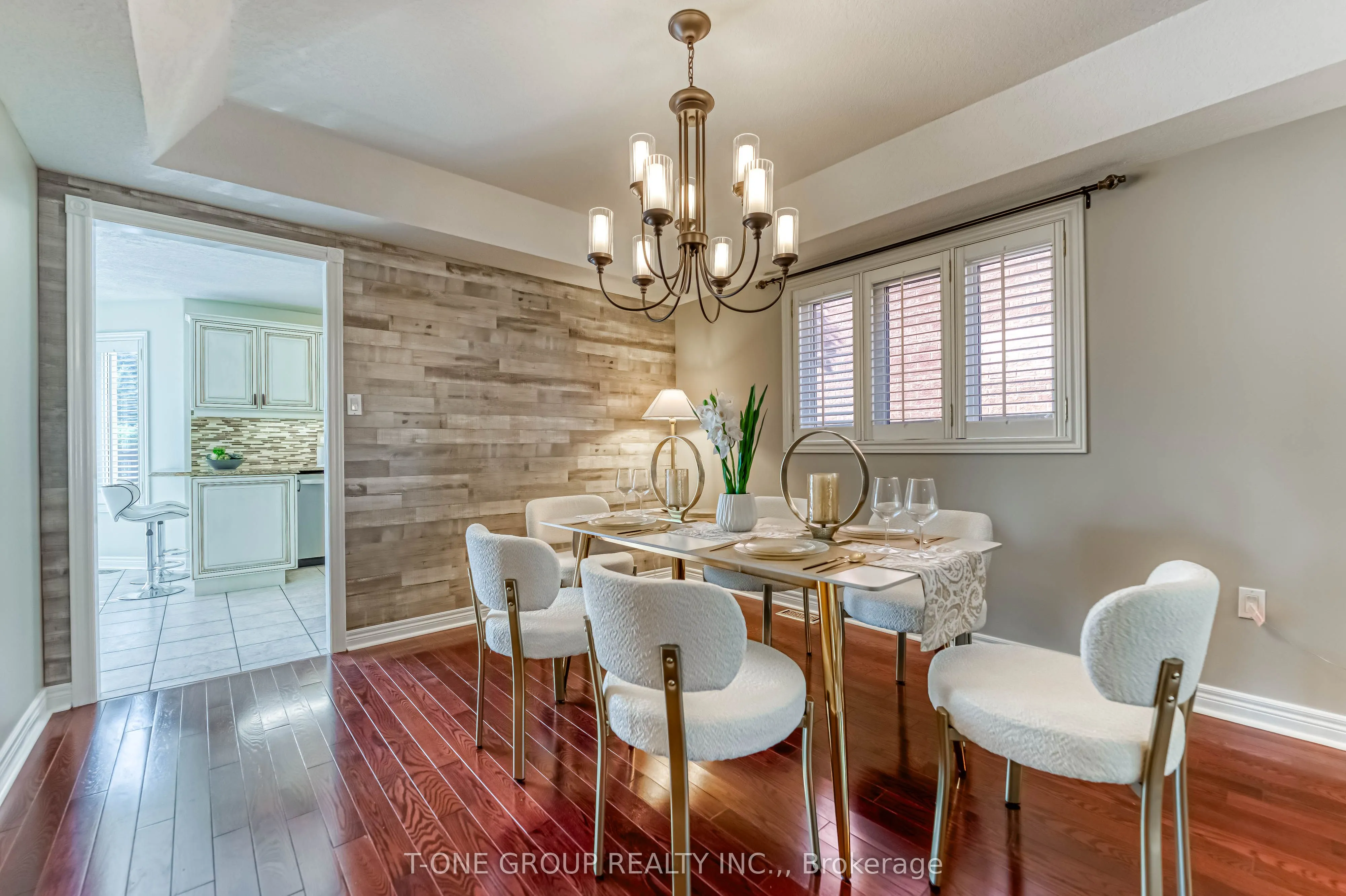 11 Saint Avenue