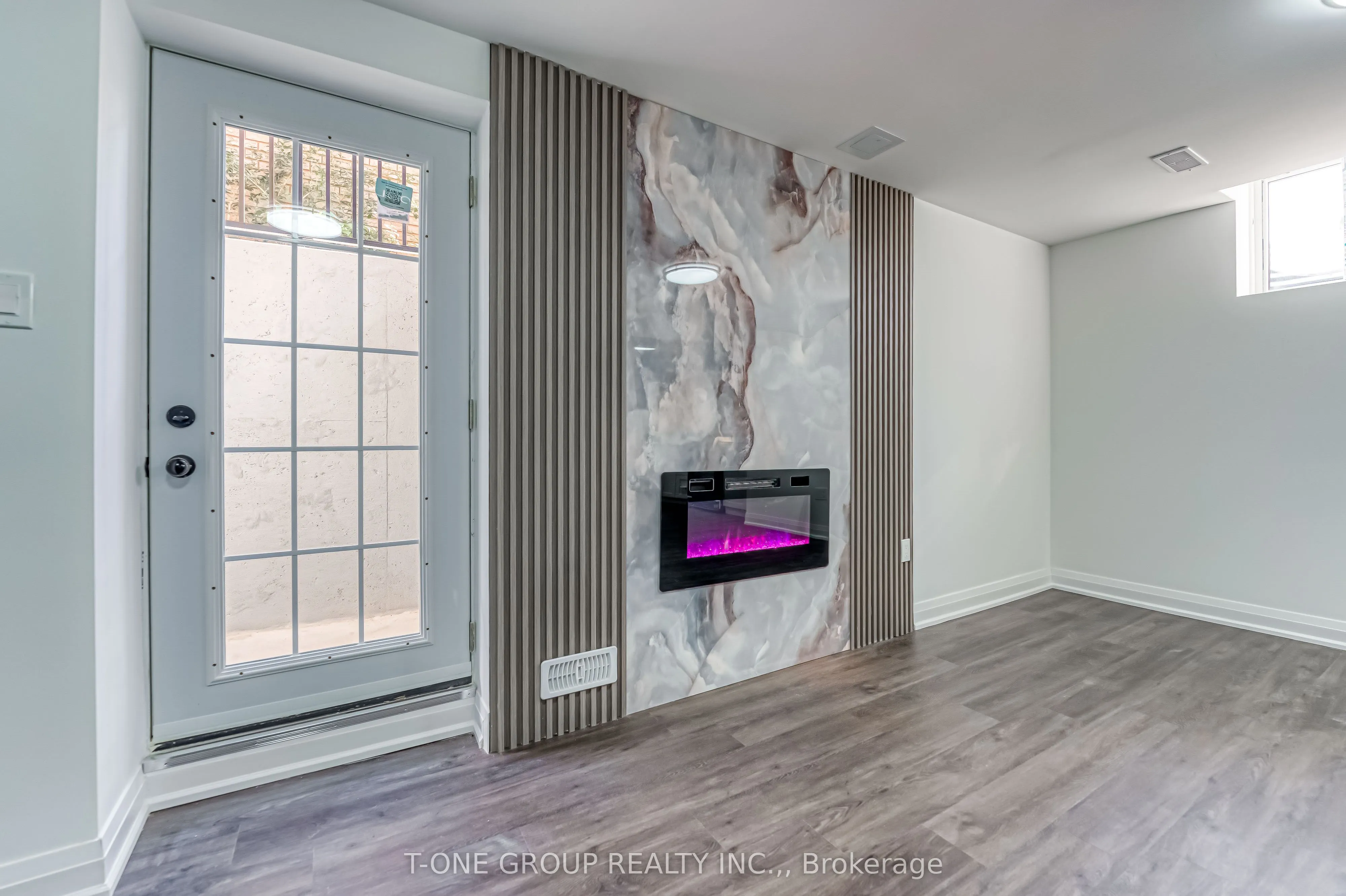 11 Saint Avenue