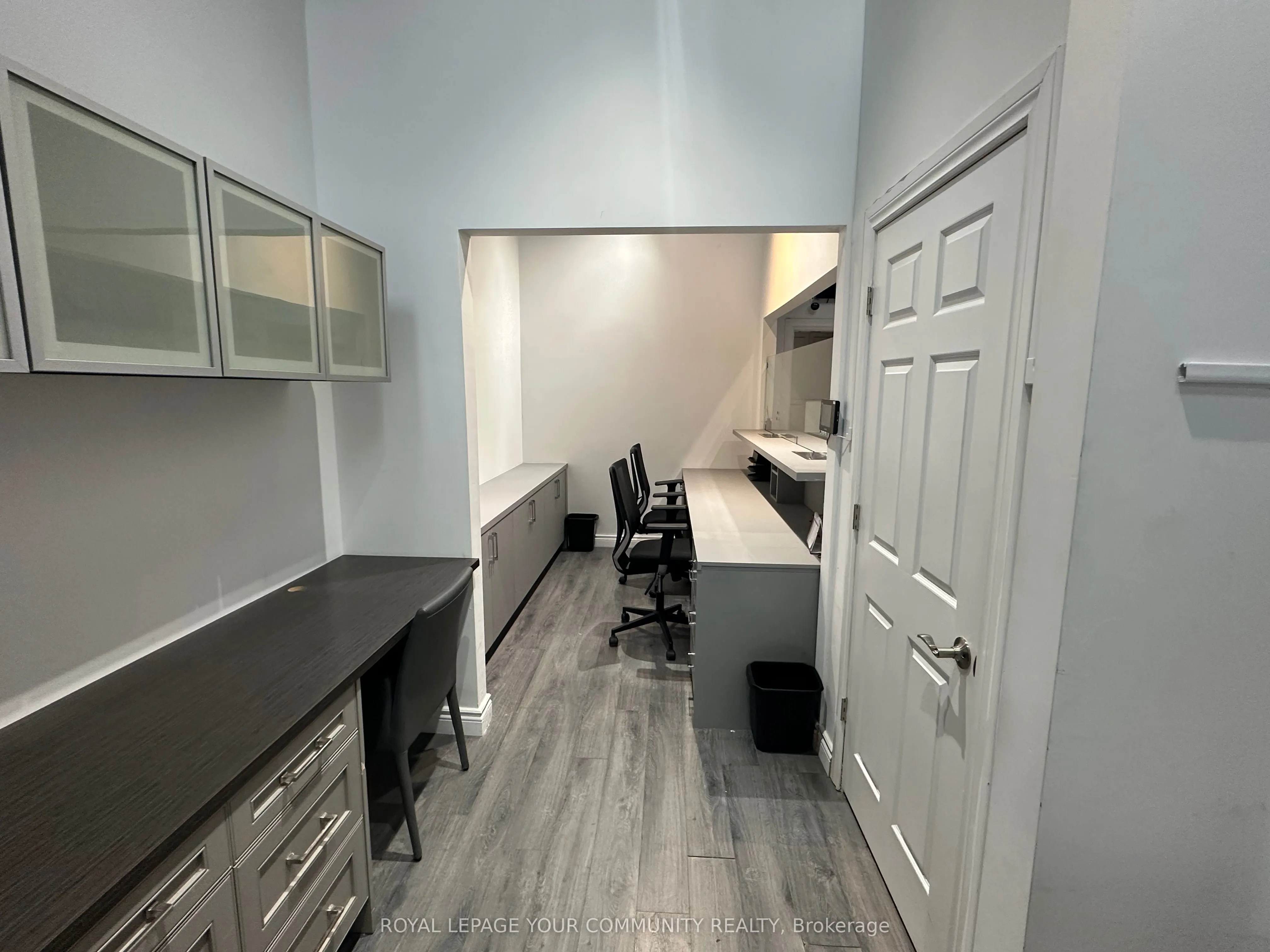 7181 Yonge Street, #18