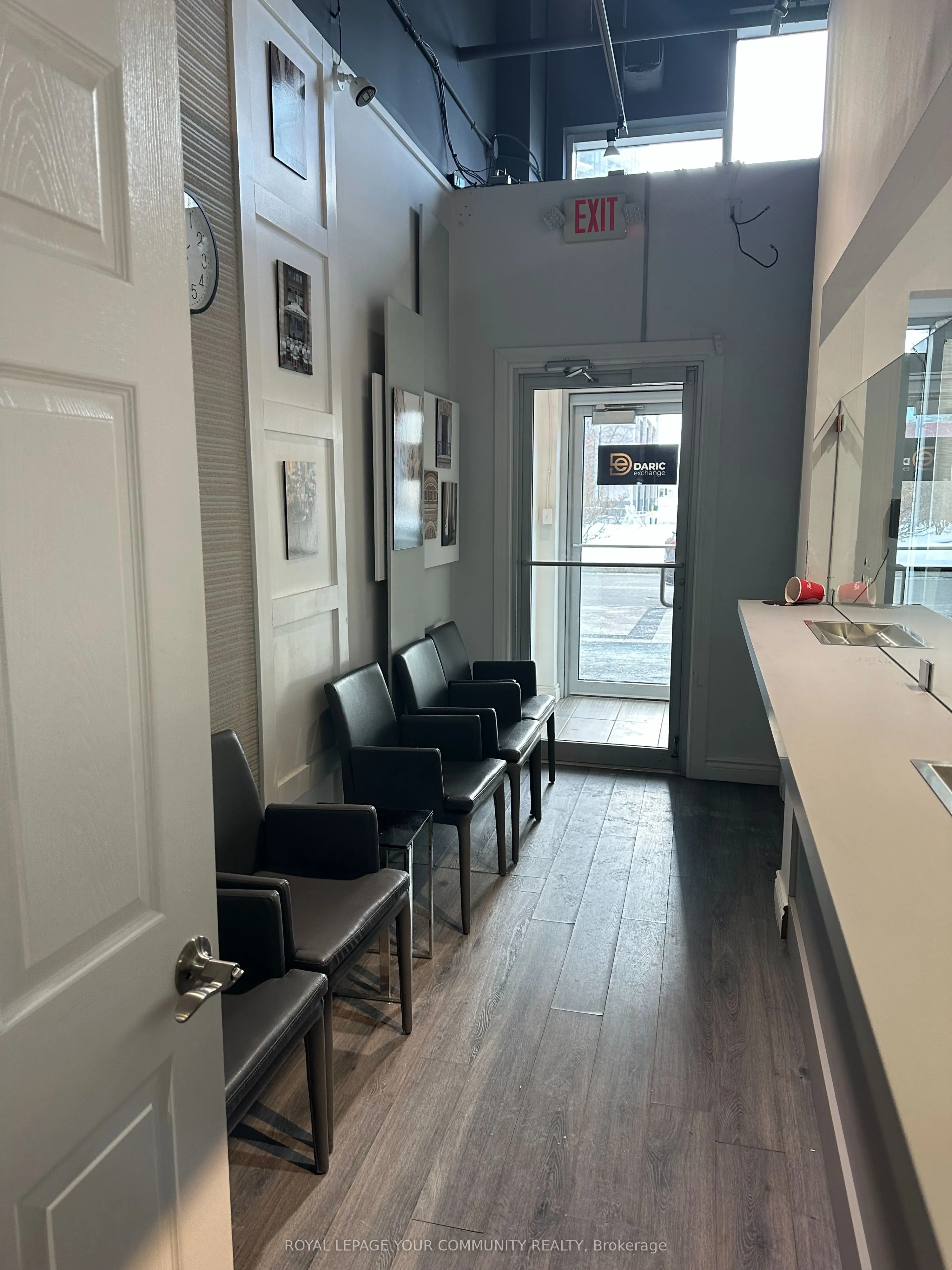 7181 Yonge Street, #18