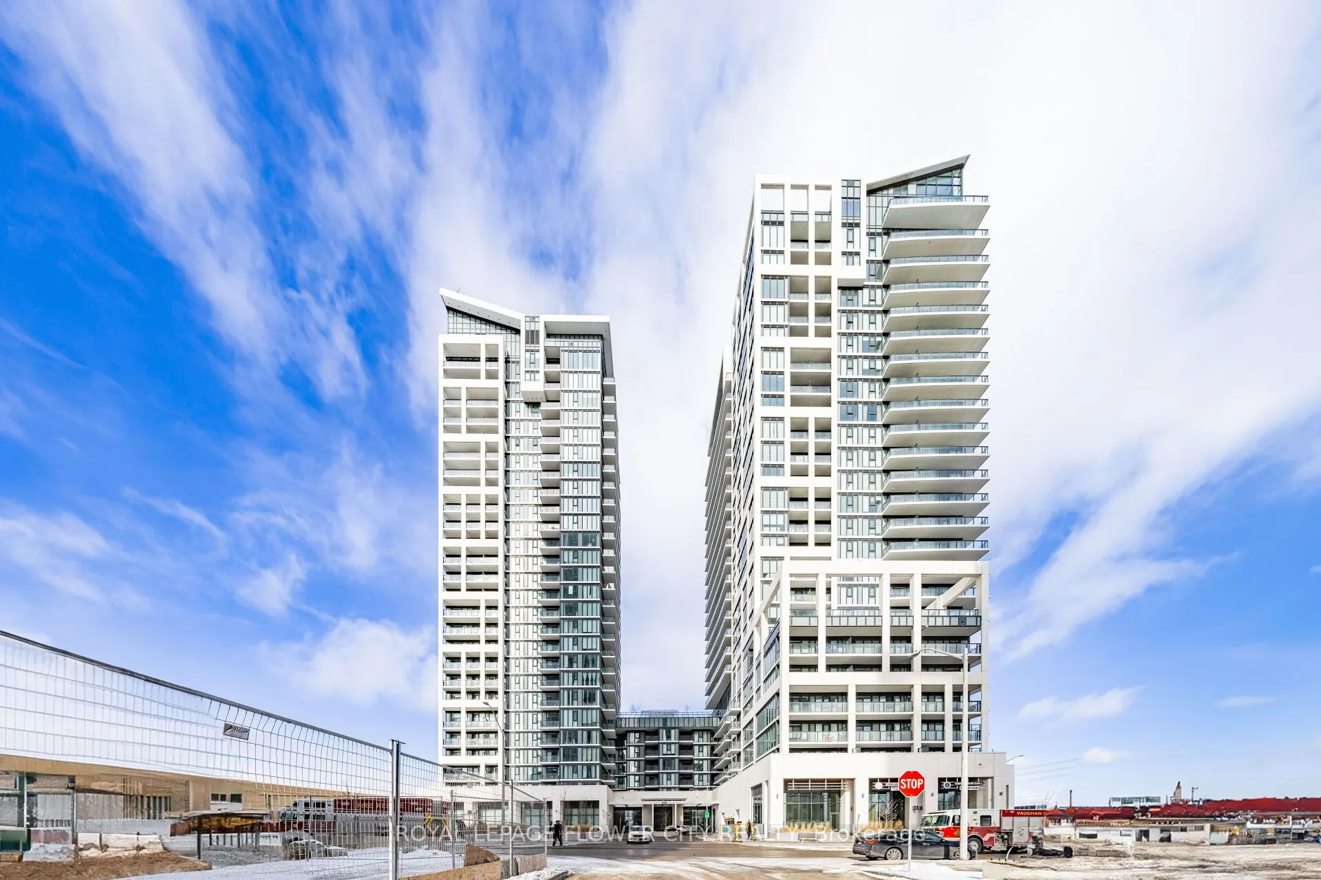 9000 Jane Street E, #2414