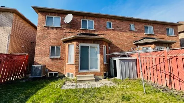 33 Windward Crescent