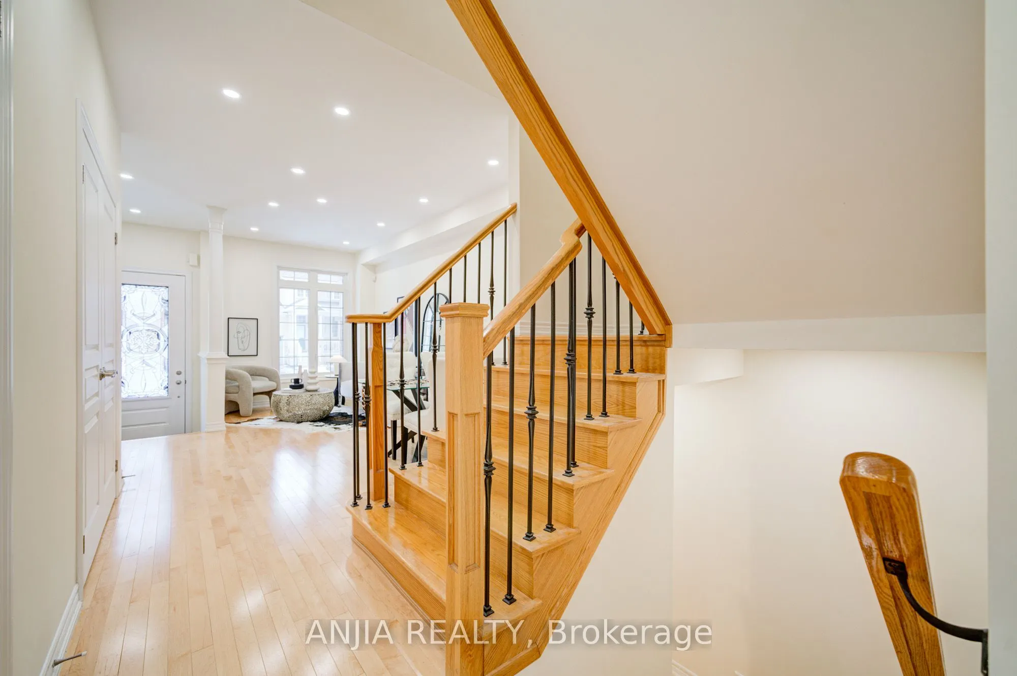 8 Wagner Drive