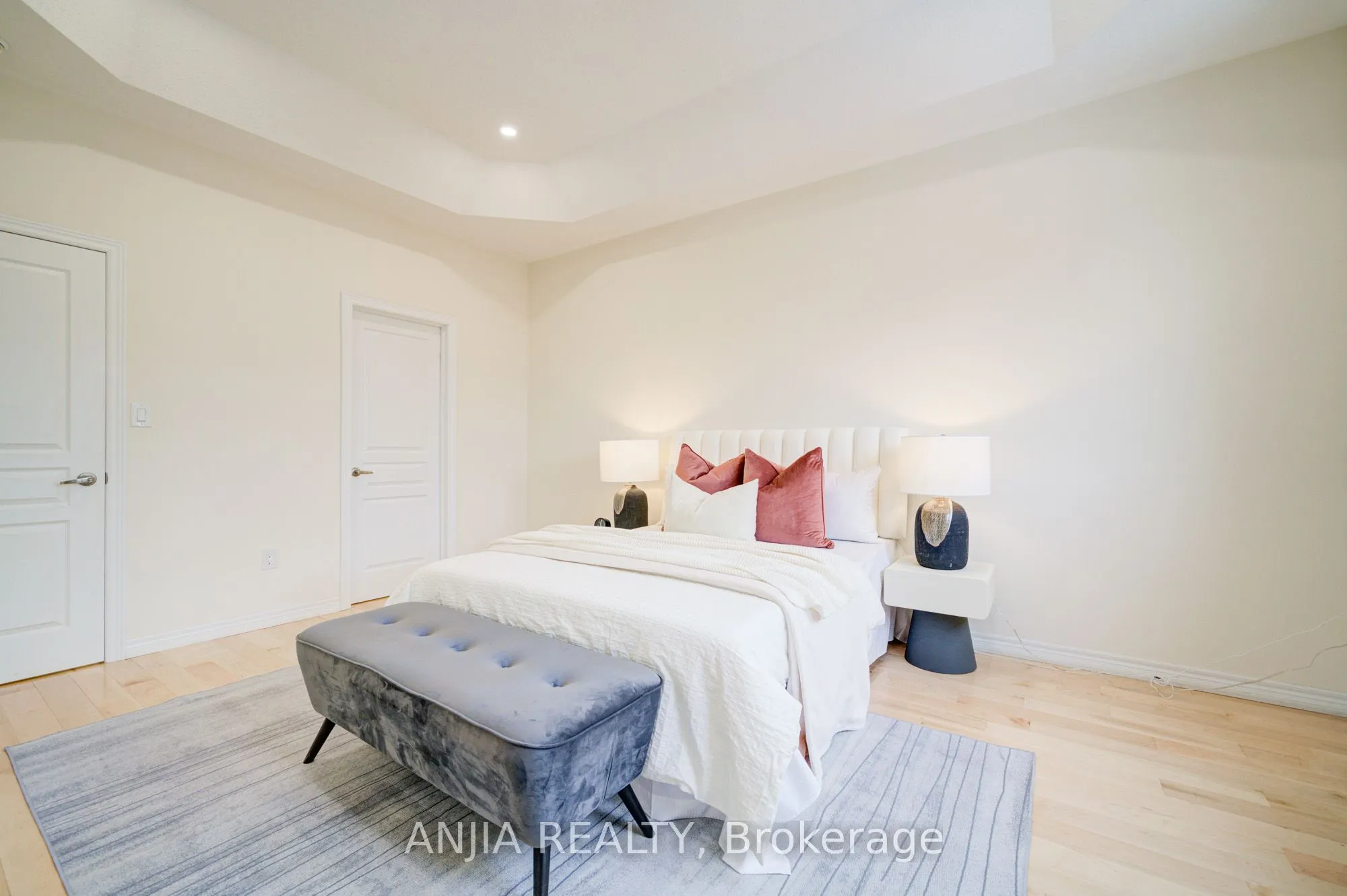 8 Wagner Drive