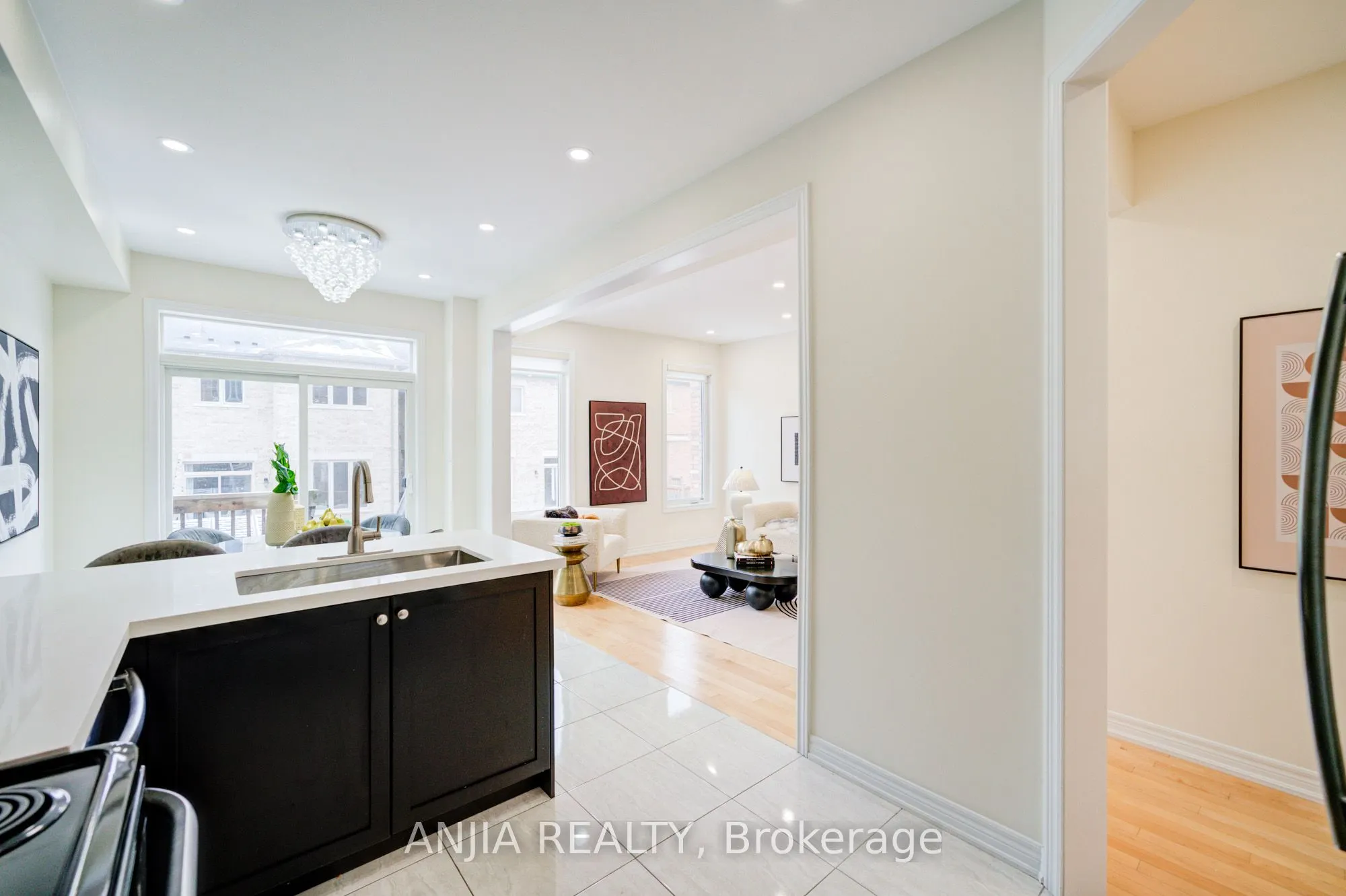 8 Wagner Drive
