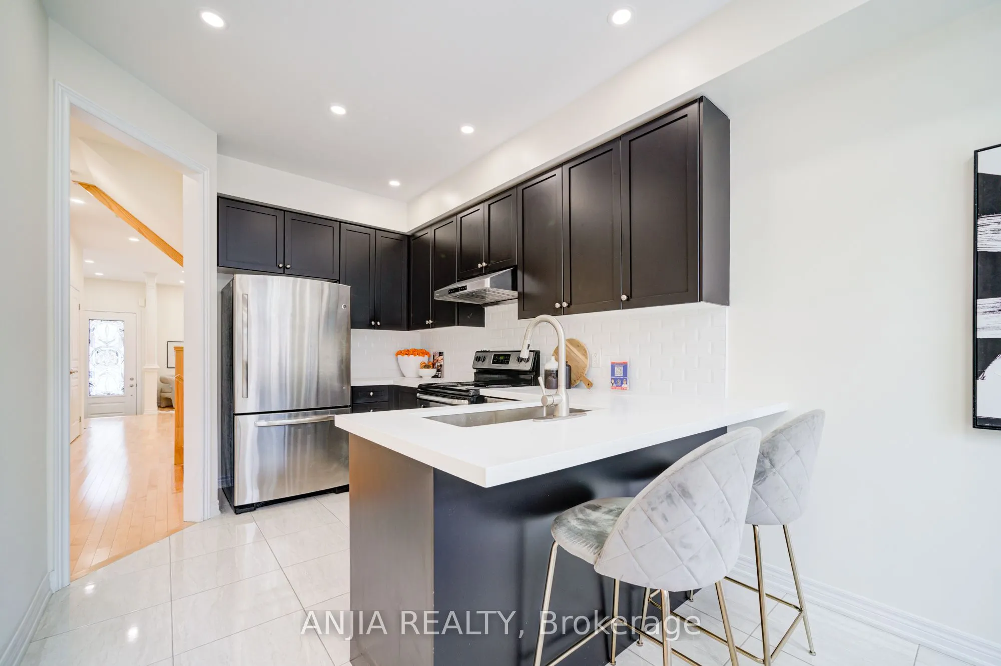 8 Wagner Drive