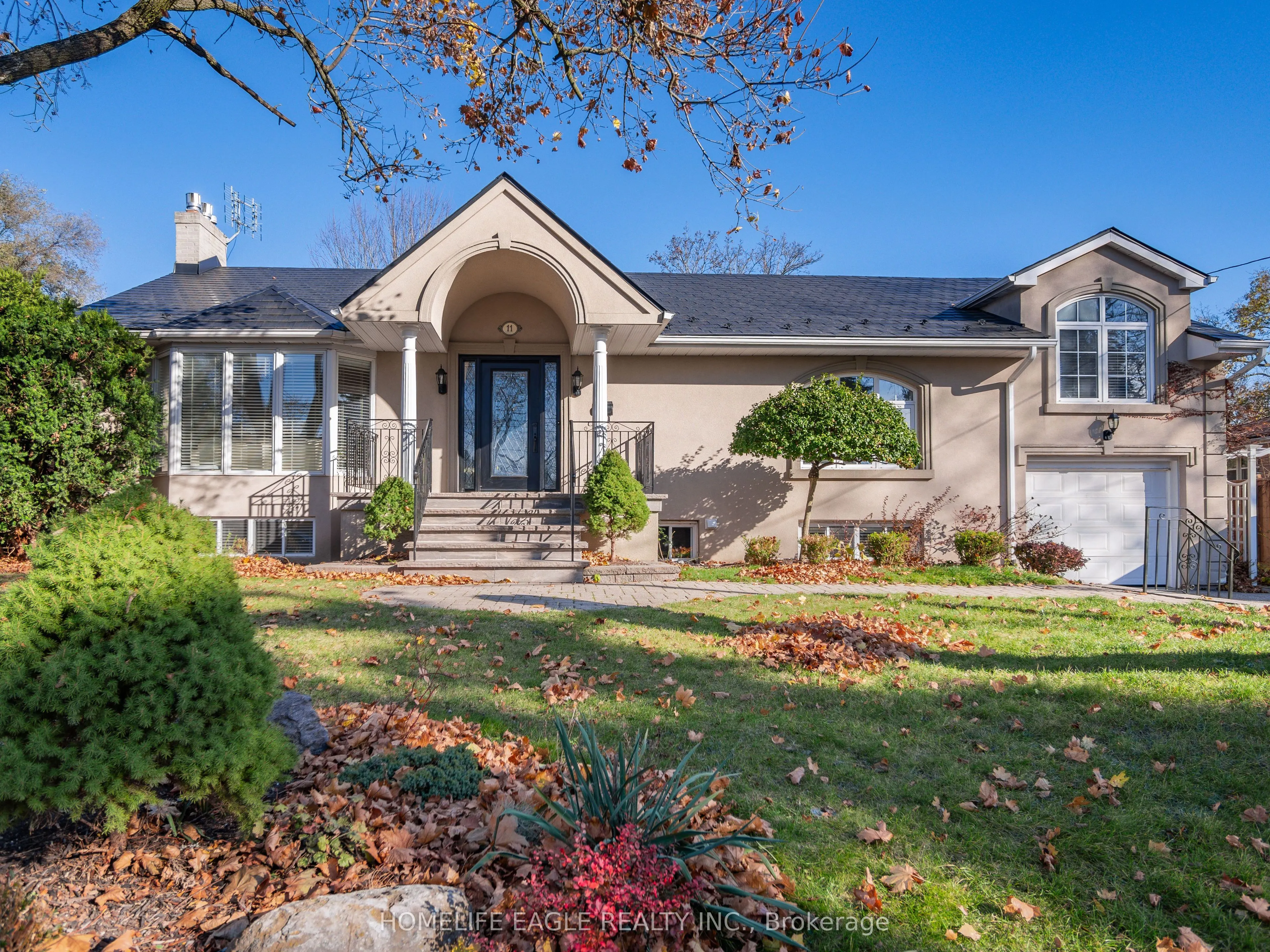 11 Knollside Drive