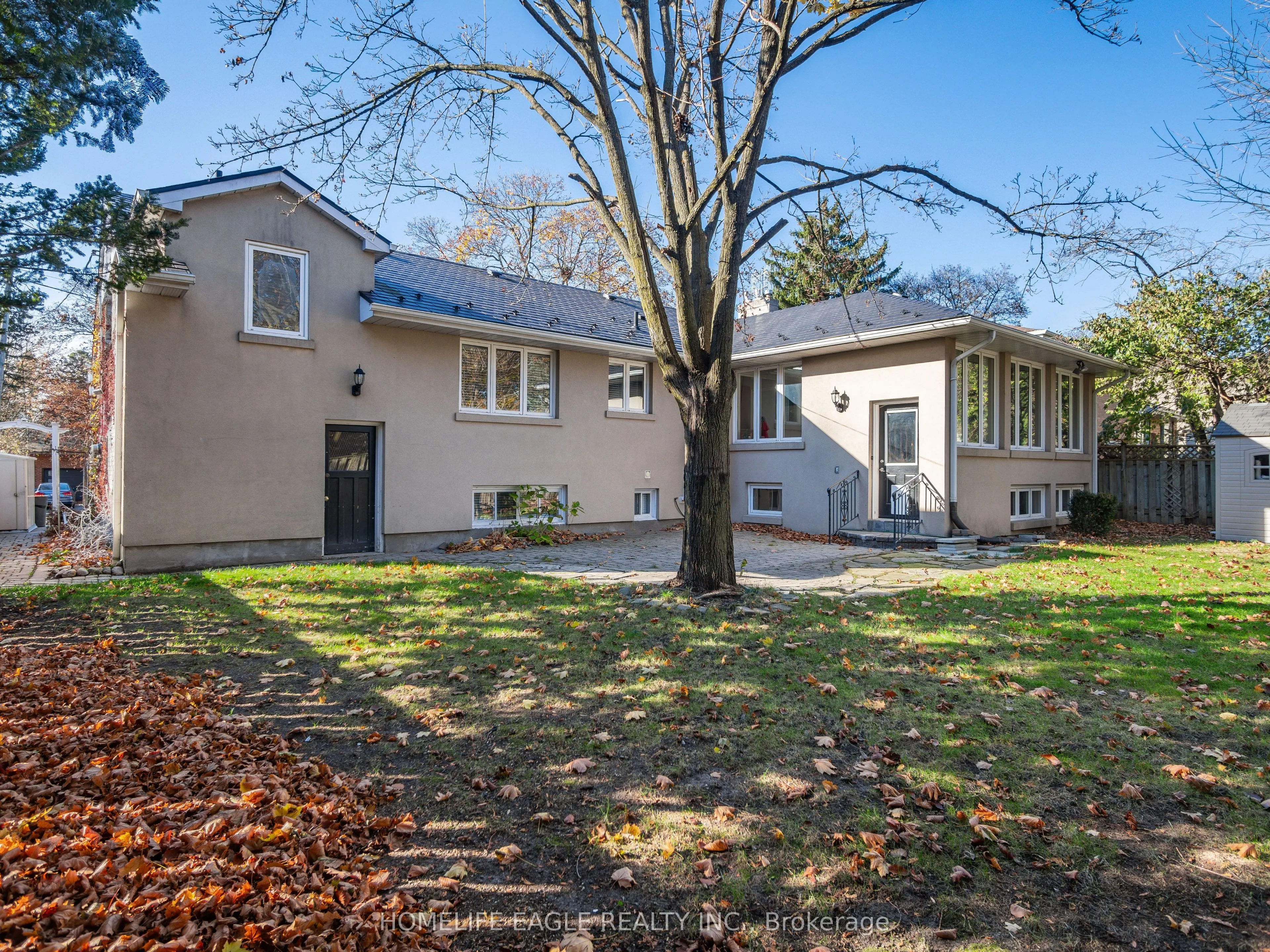 11 Knollside Drive