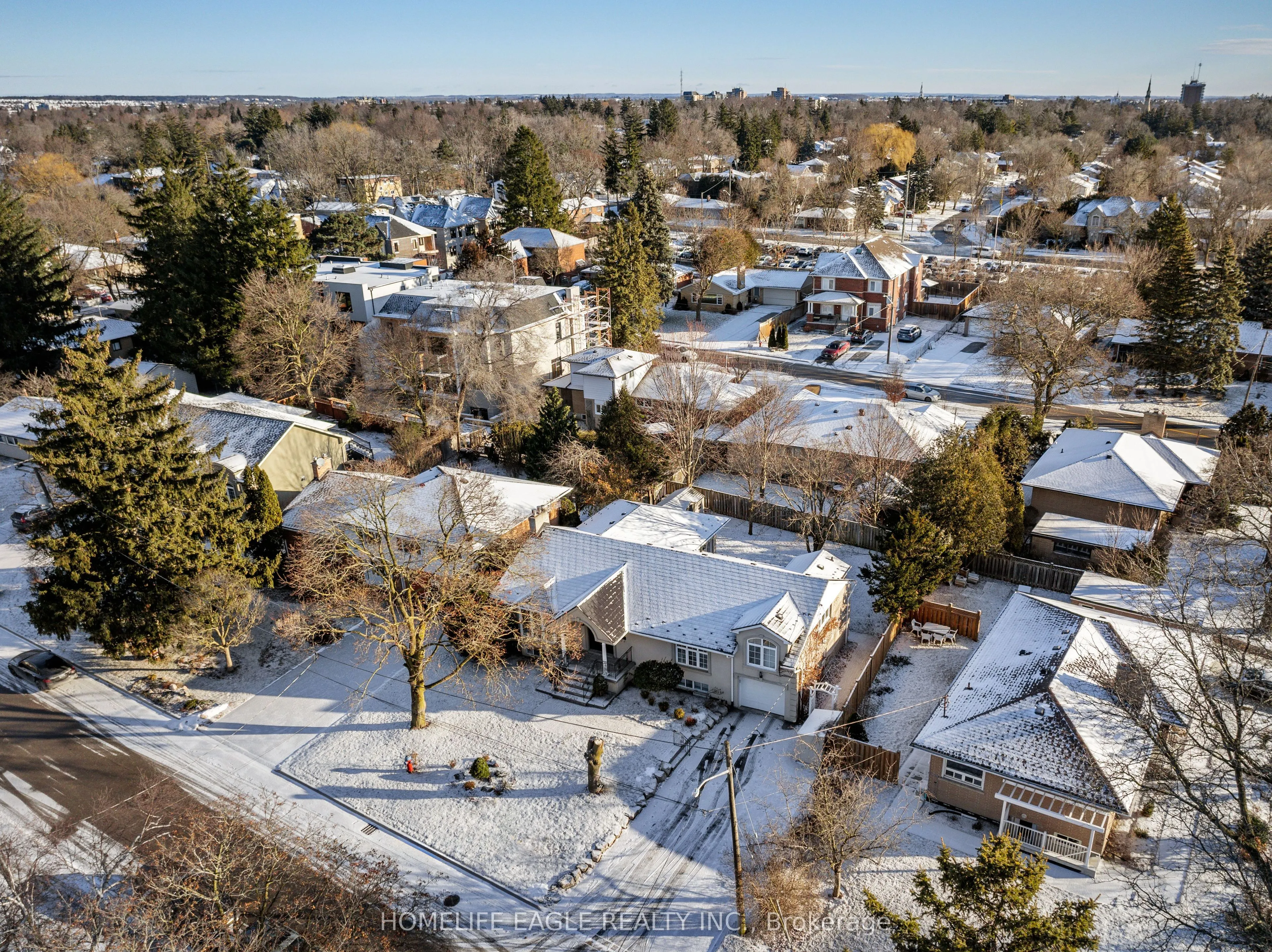 11 Knollside Drive