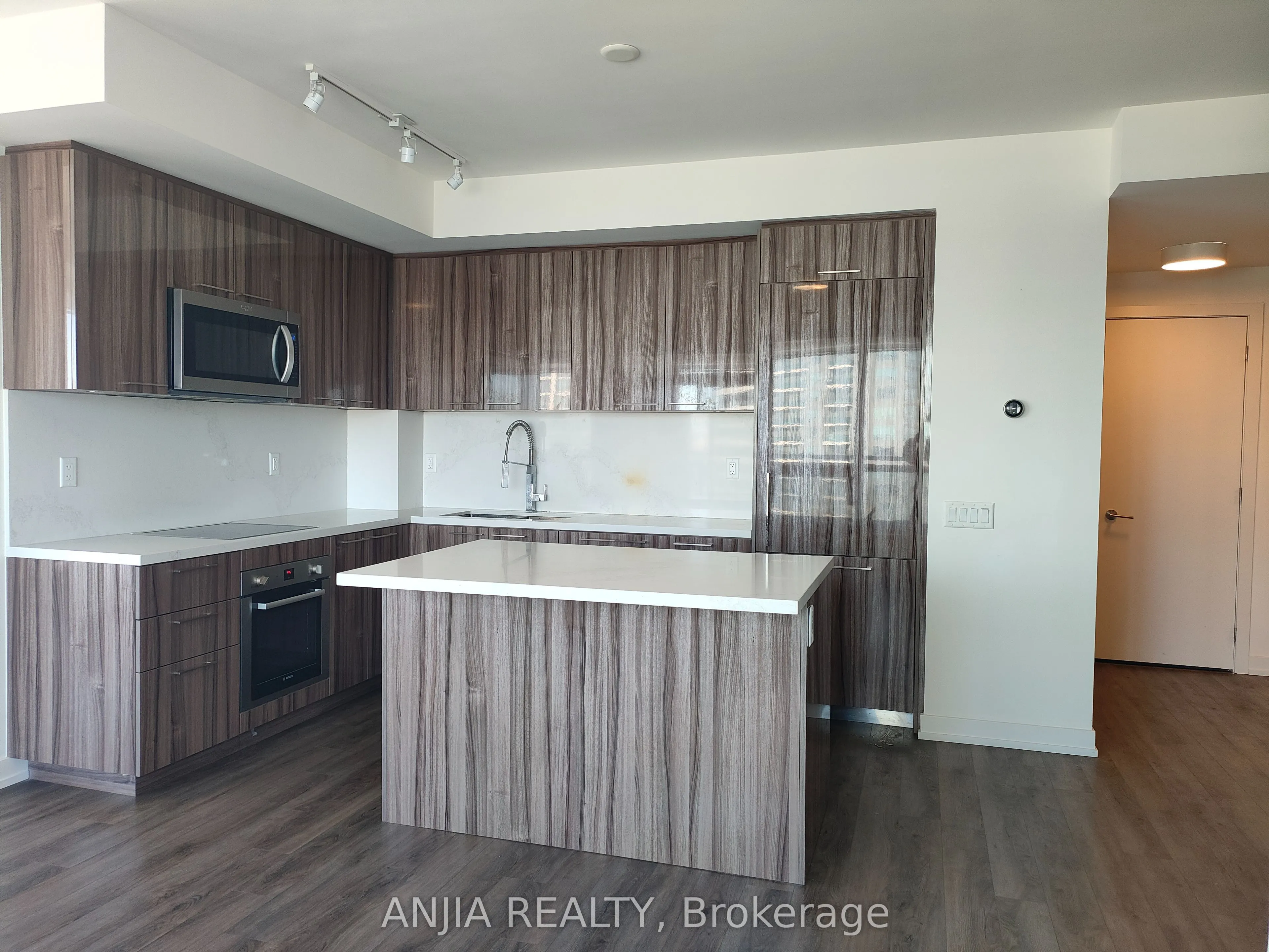 1 Grandview Avenue, #1703
