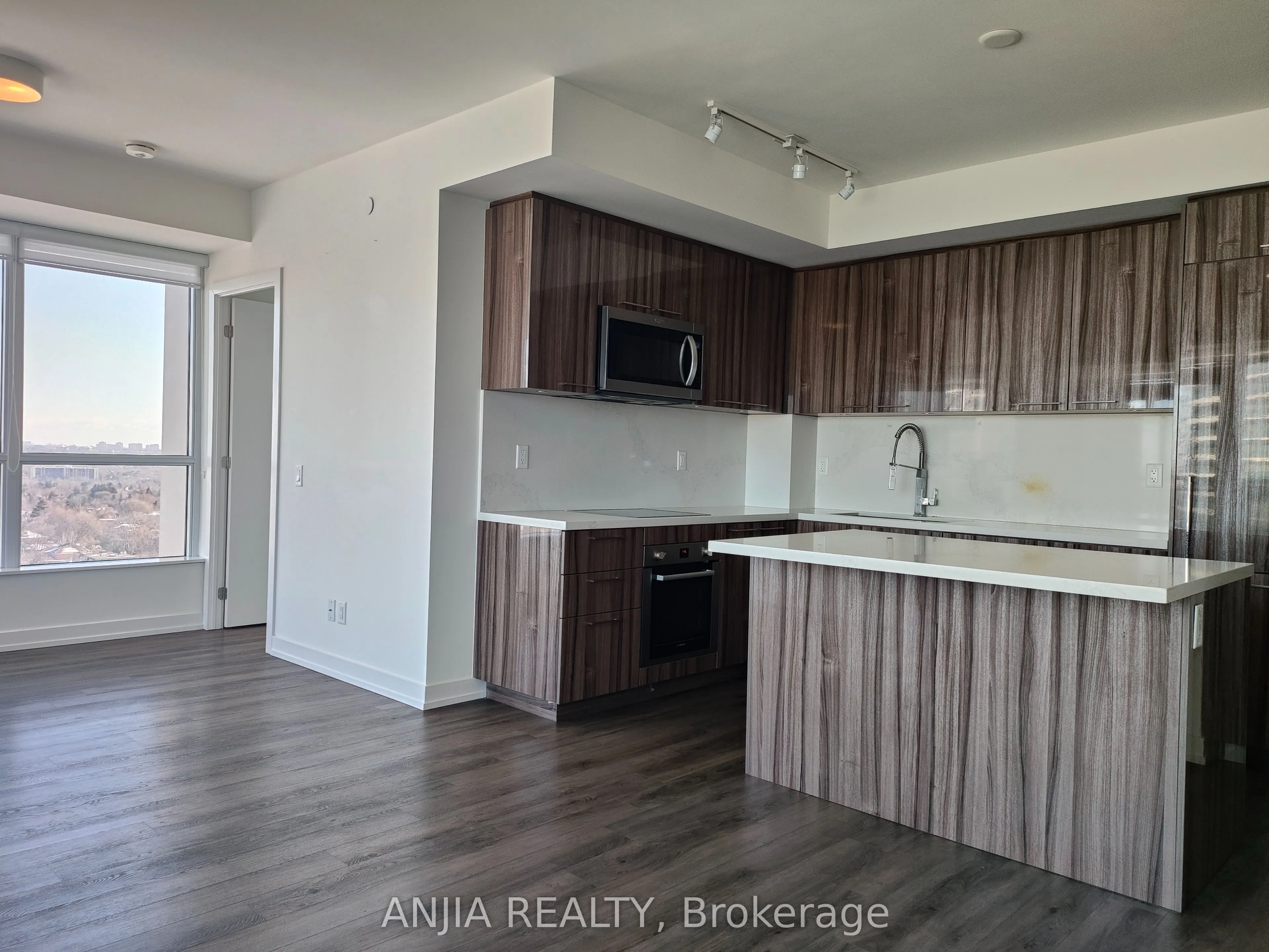 1 Grandview Avenue, #1703