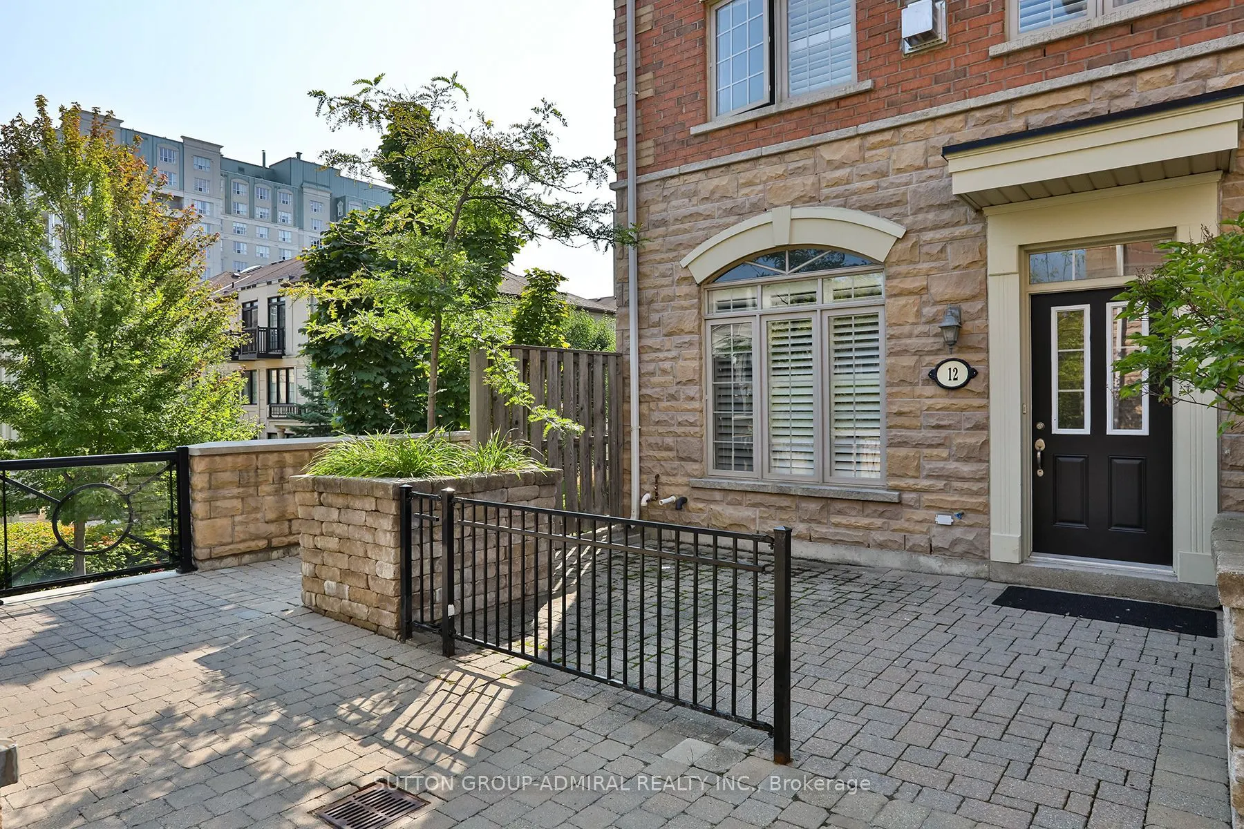 8 Brighton Place, #12