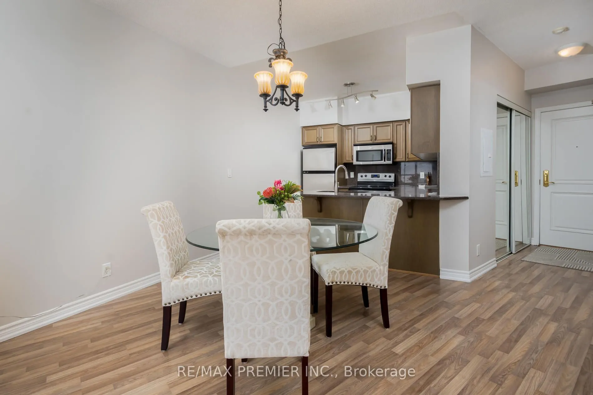 9225 Jane Street, #1401