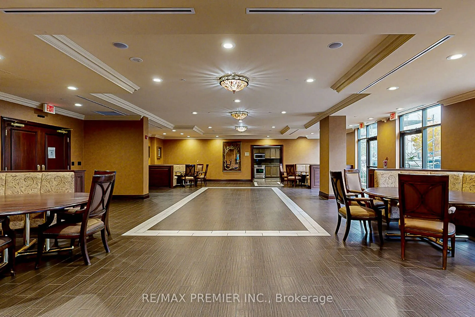 9225 Jane Street, #1401