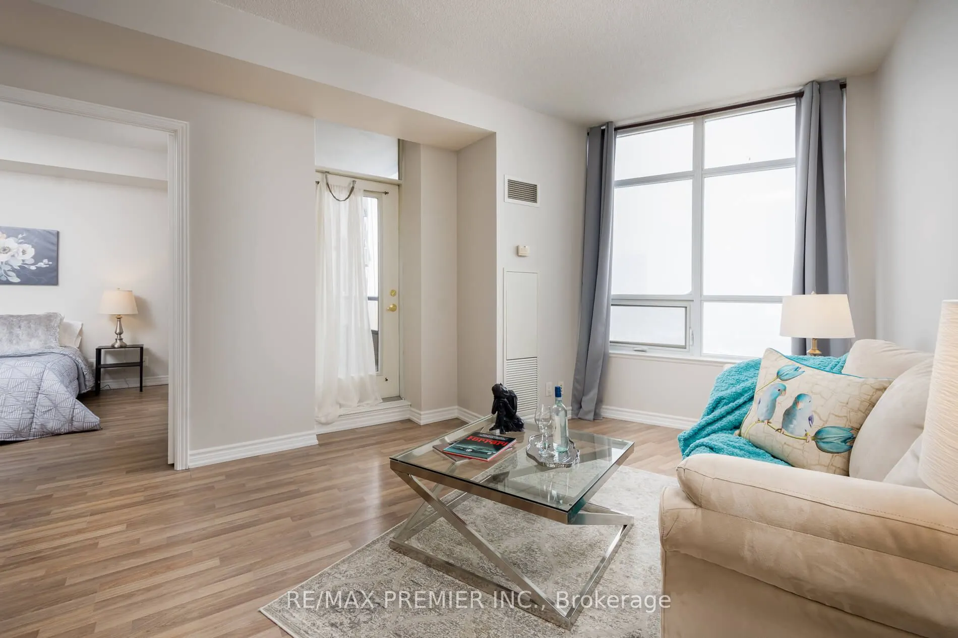 9225 Jane Street, #1401