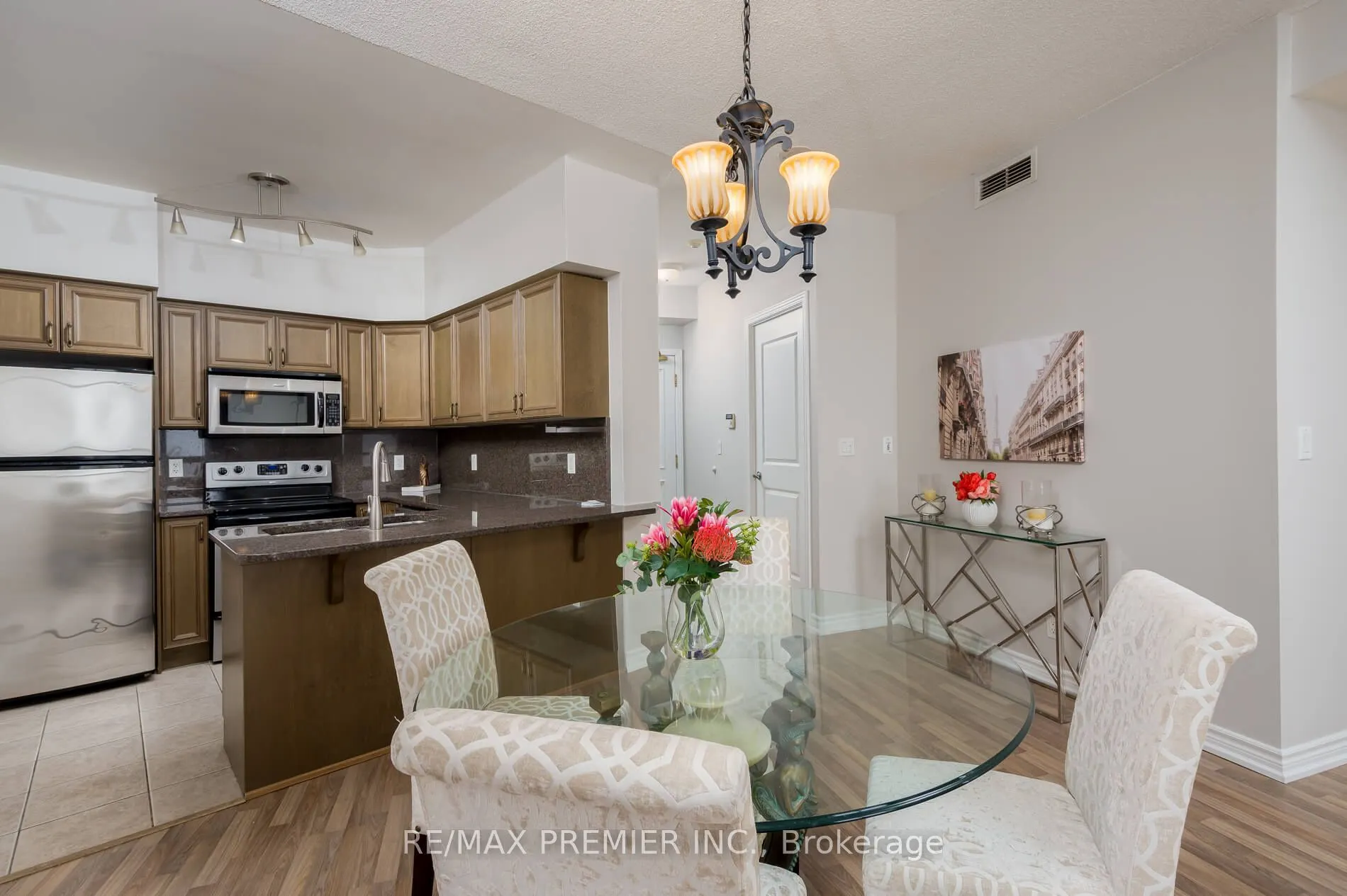 9225 Jane Street, #1401