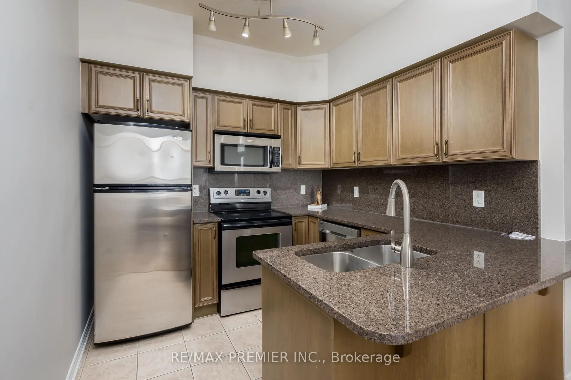 9225 Jane Street, #1401