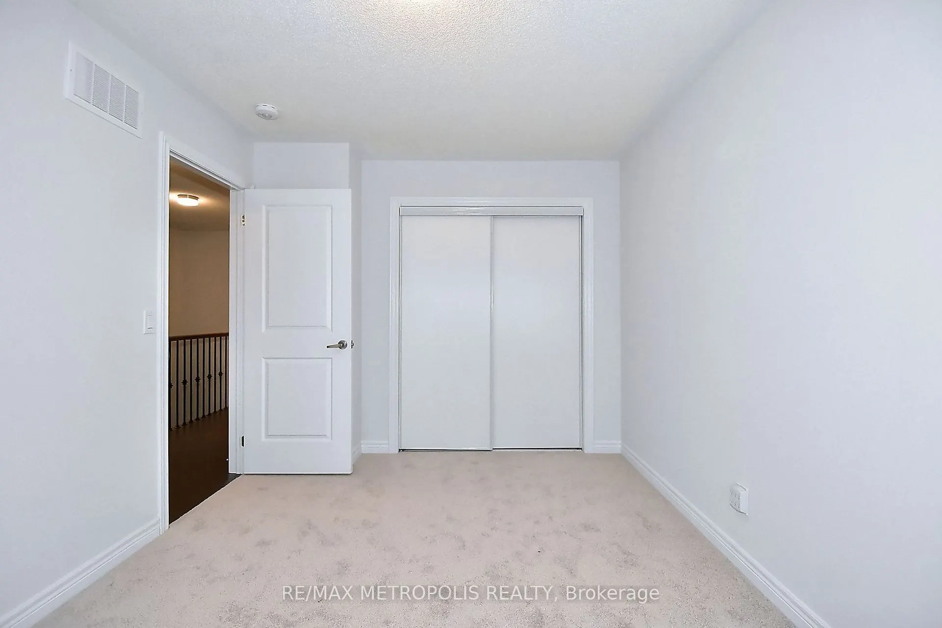 61 Seedling Crescent
