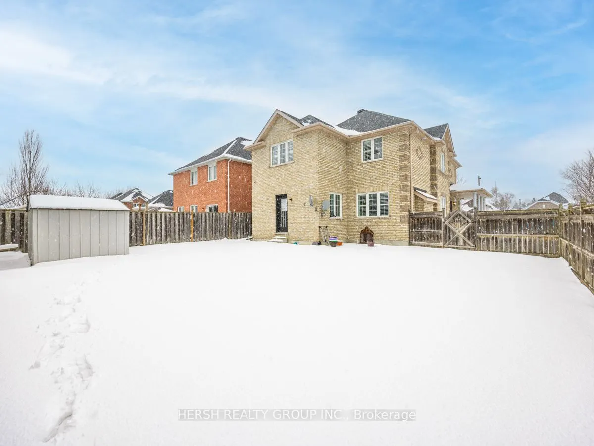 99 Richmond Park Drive