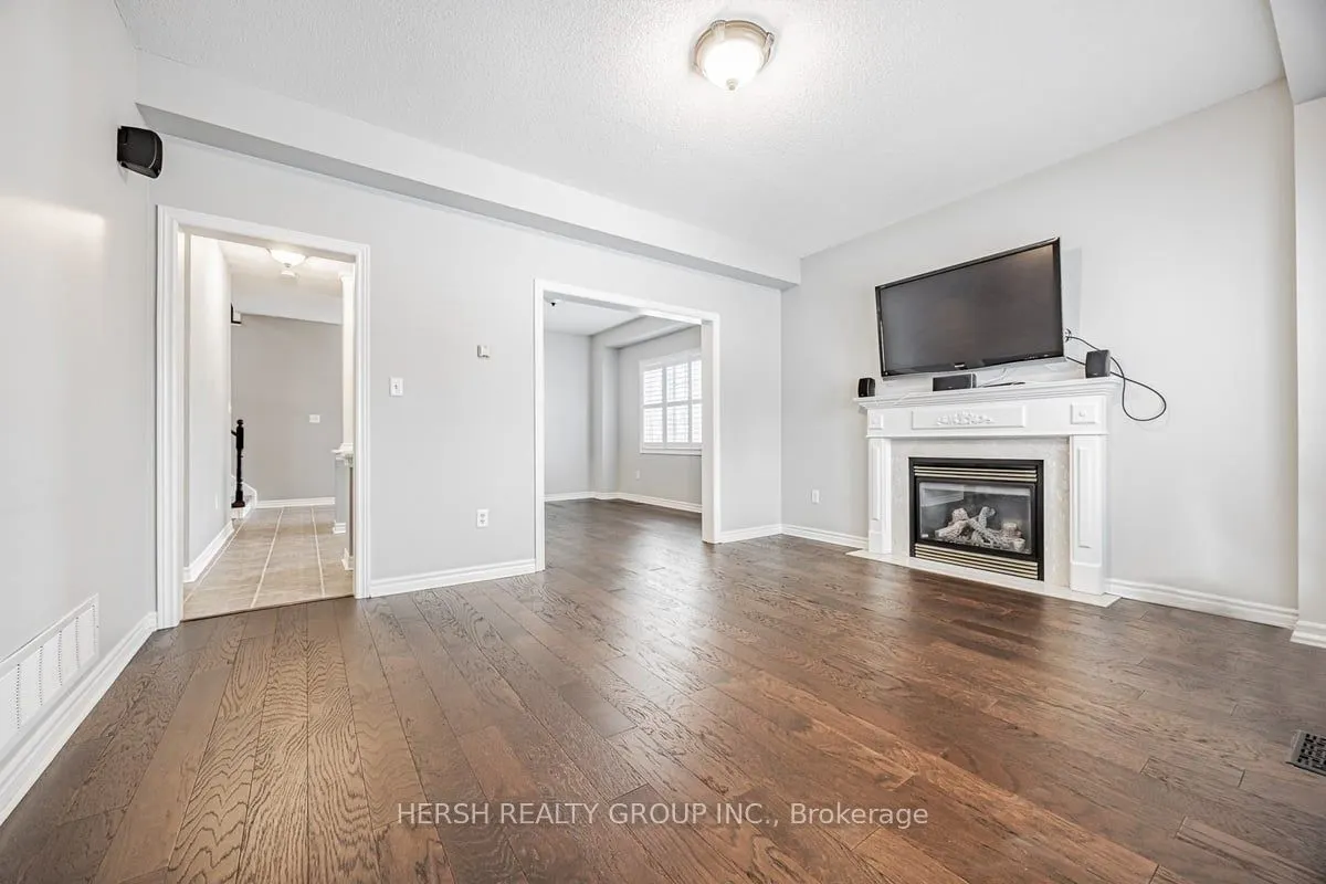 99 Richmond Park Drive