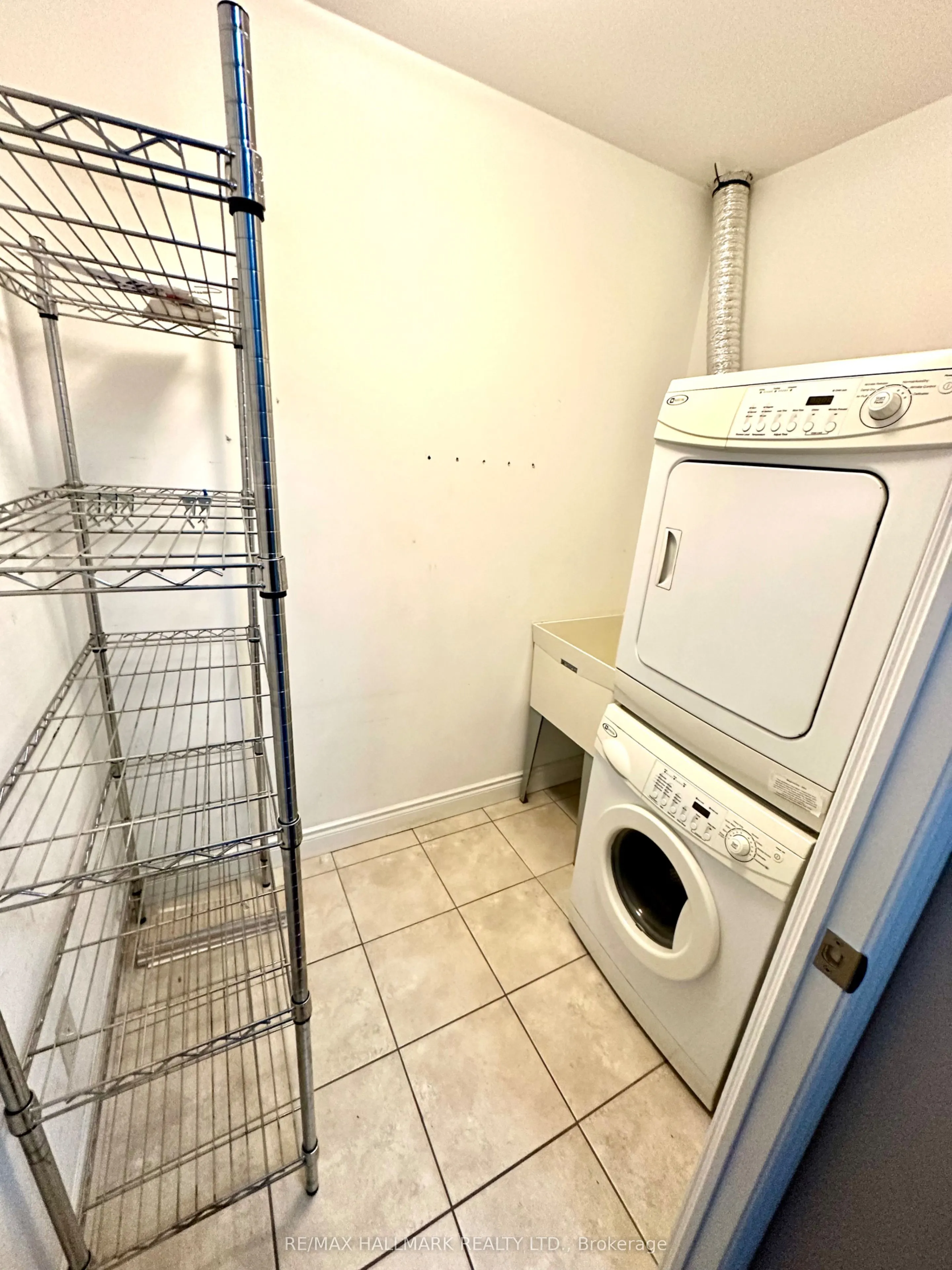 281 Woodbridge Avenue S, #410