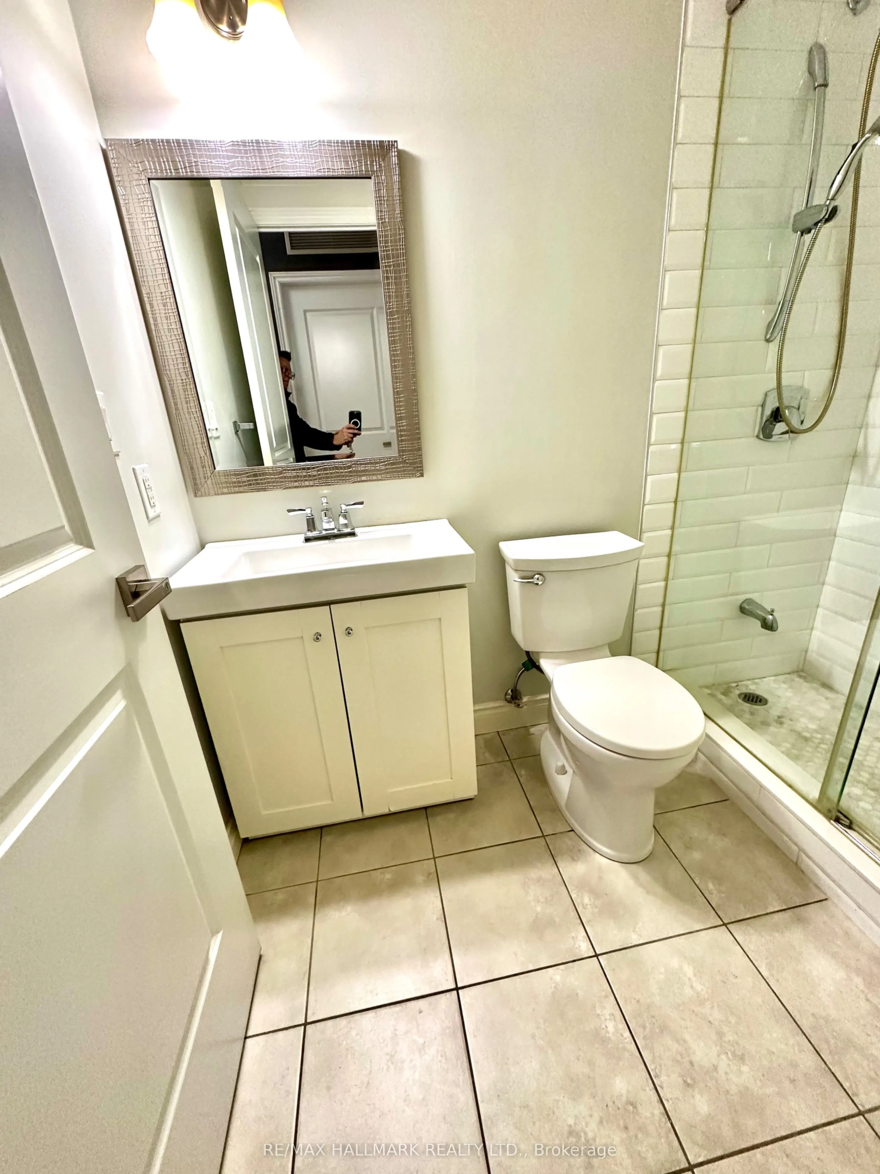 281 Woodbridge Avenue S, #410