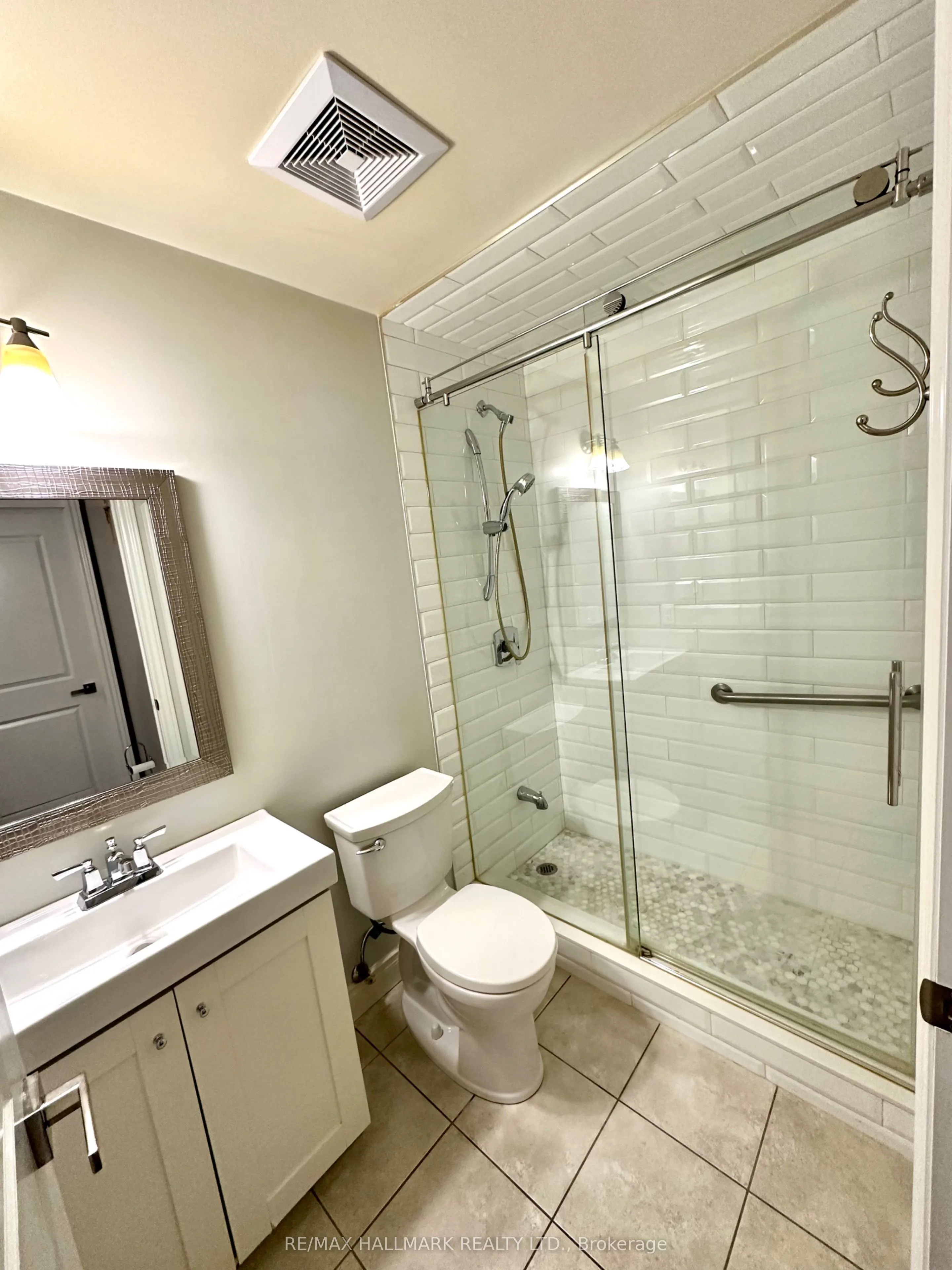 281 Woodbridge Avenue S, #410