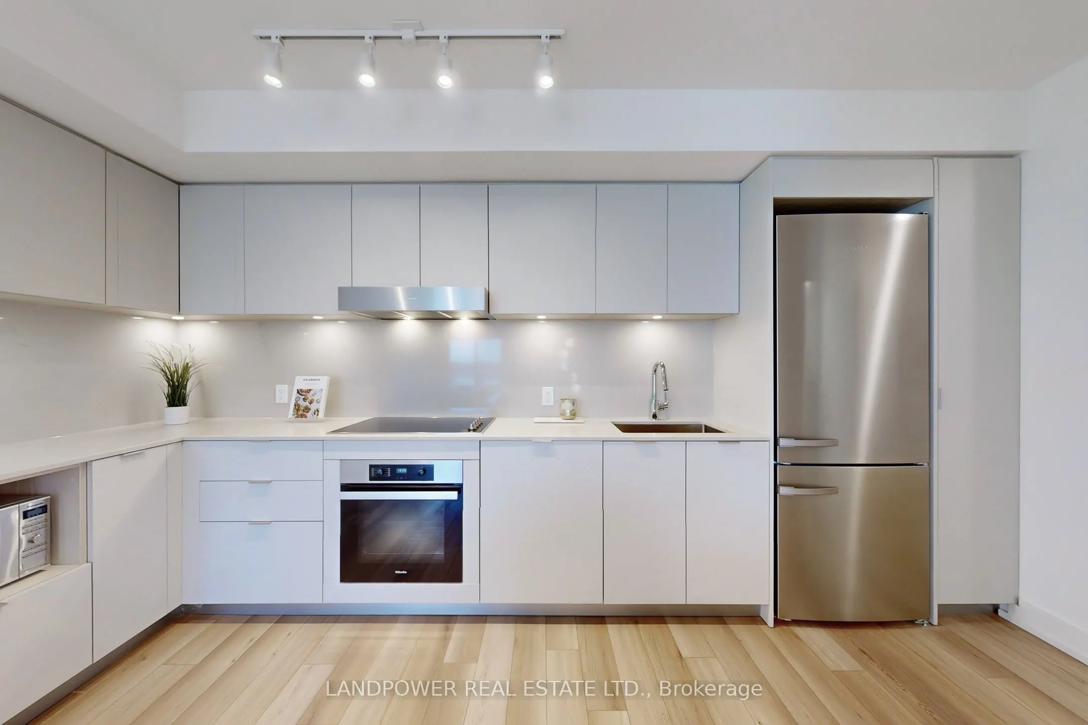 8 Cedarland Drive, #609
