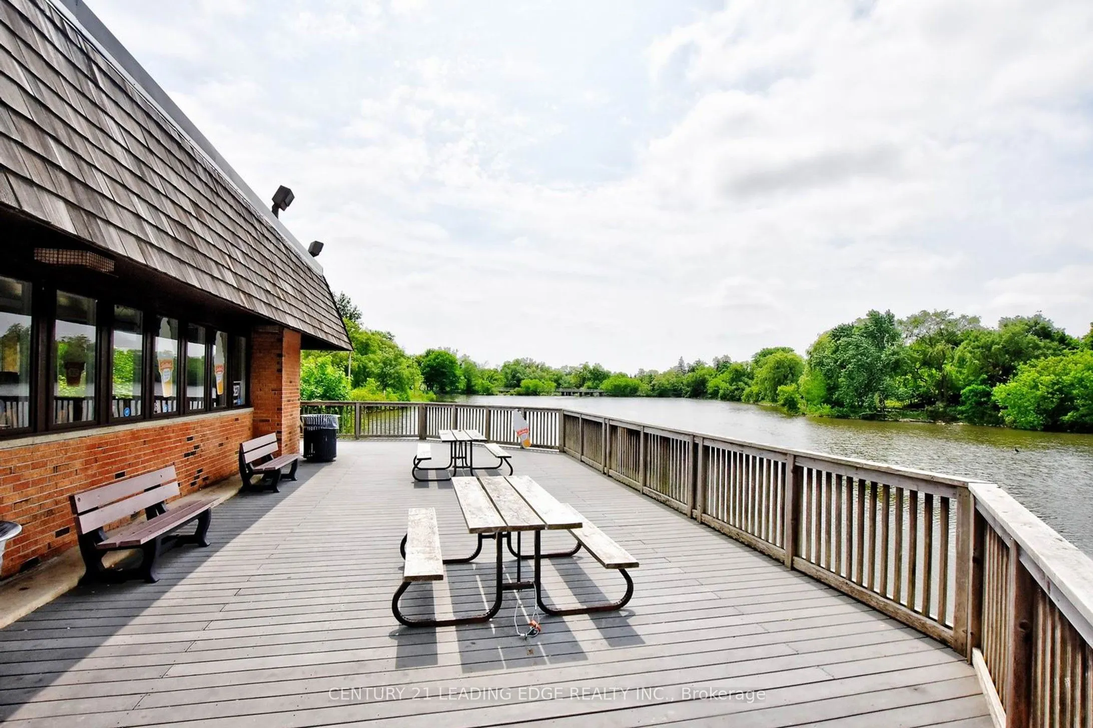 20 Fred Varley Drive, #324