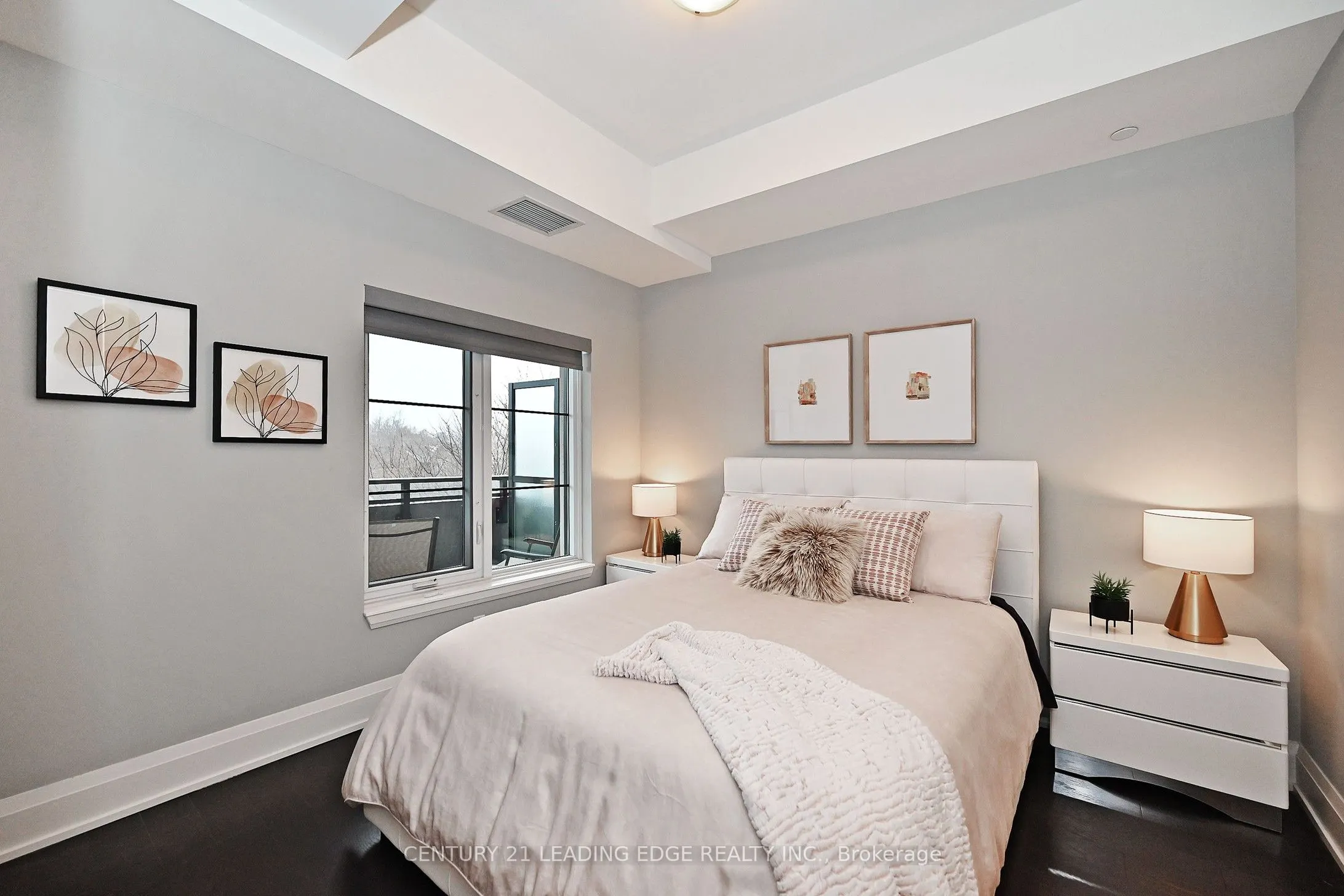 20 Fred Varley Drive, #324