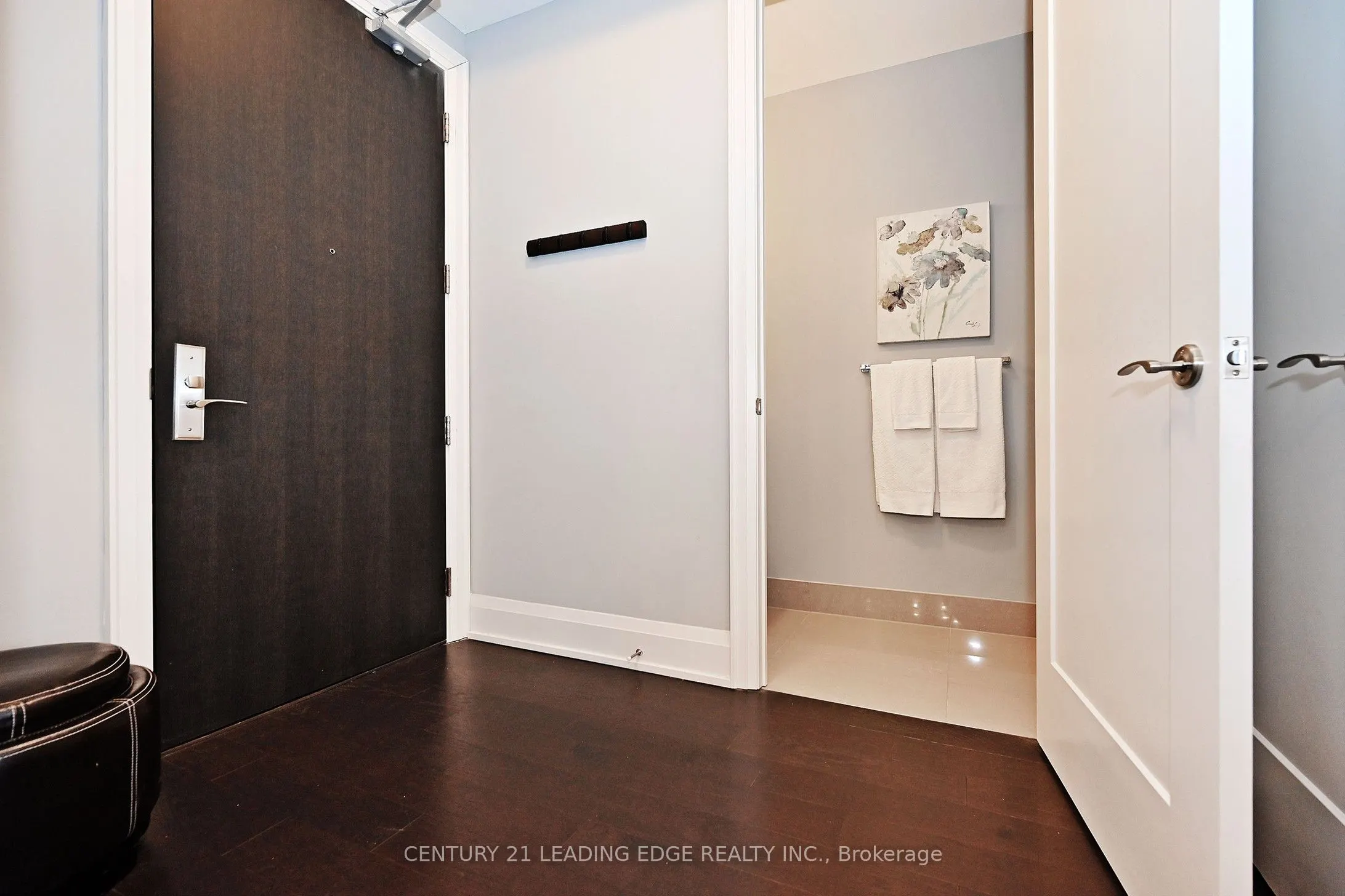 20 Fred Varley Drive, #324