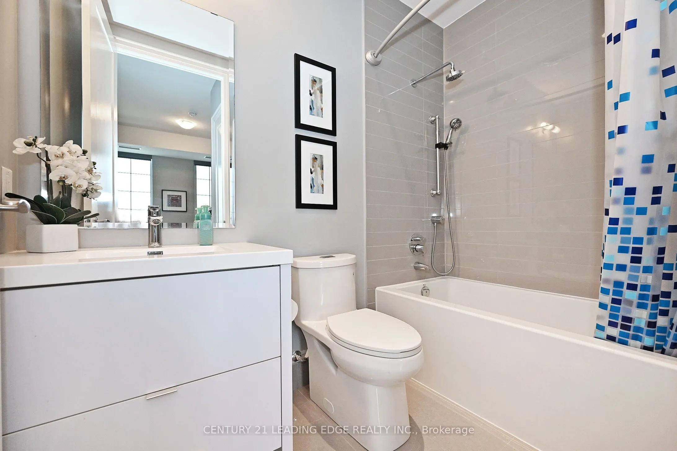 20 Fred Varley Drive, #324