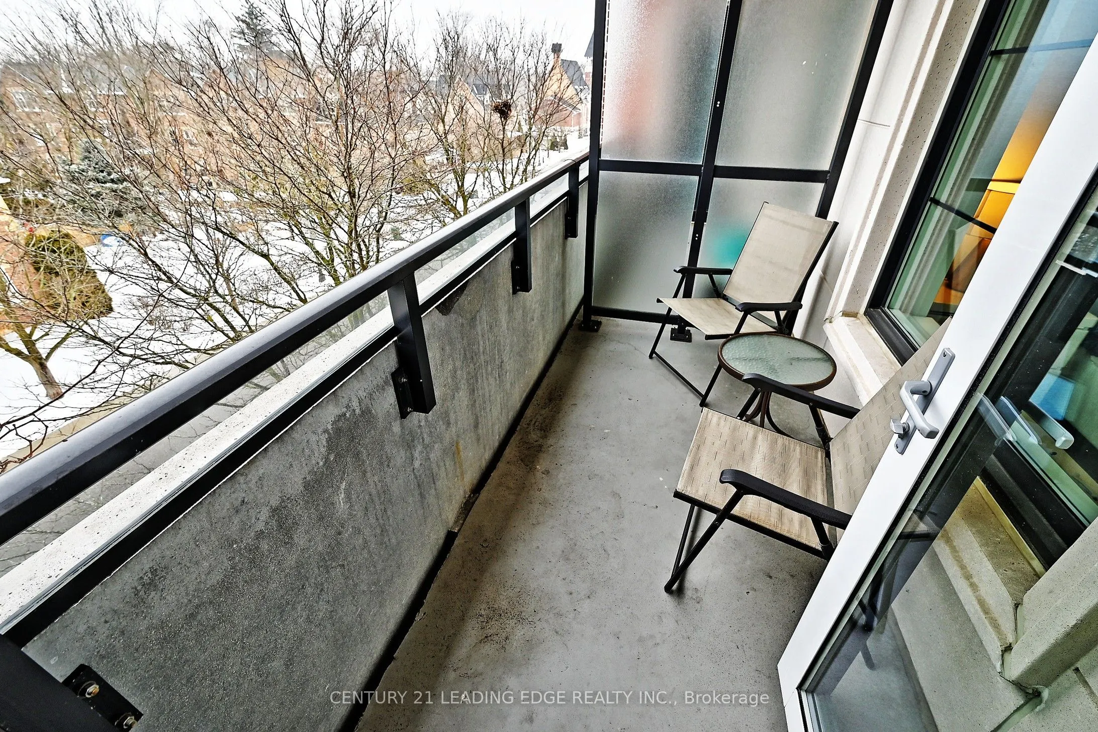 20 Fred Varley Drive, #324