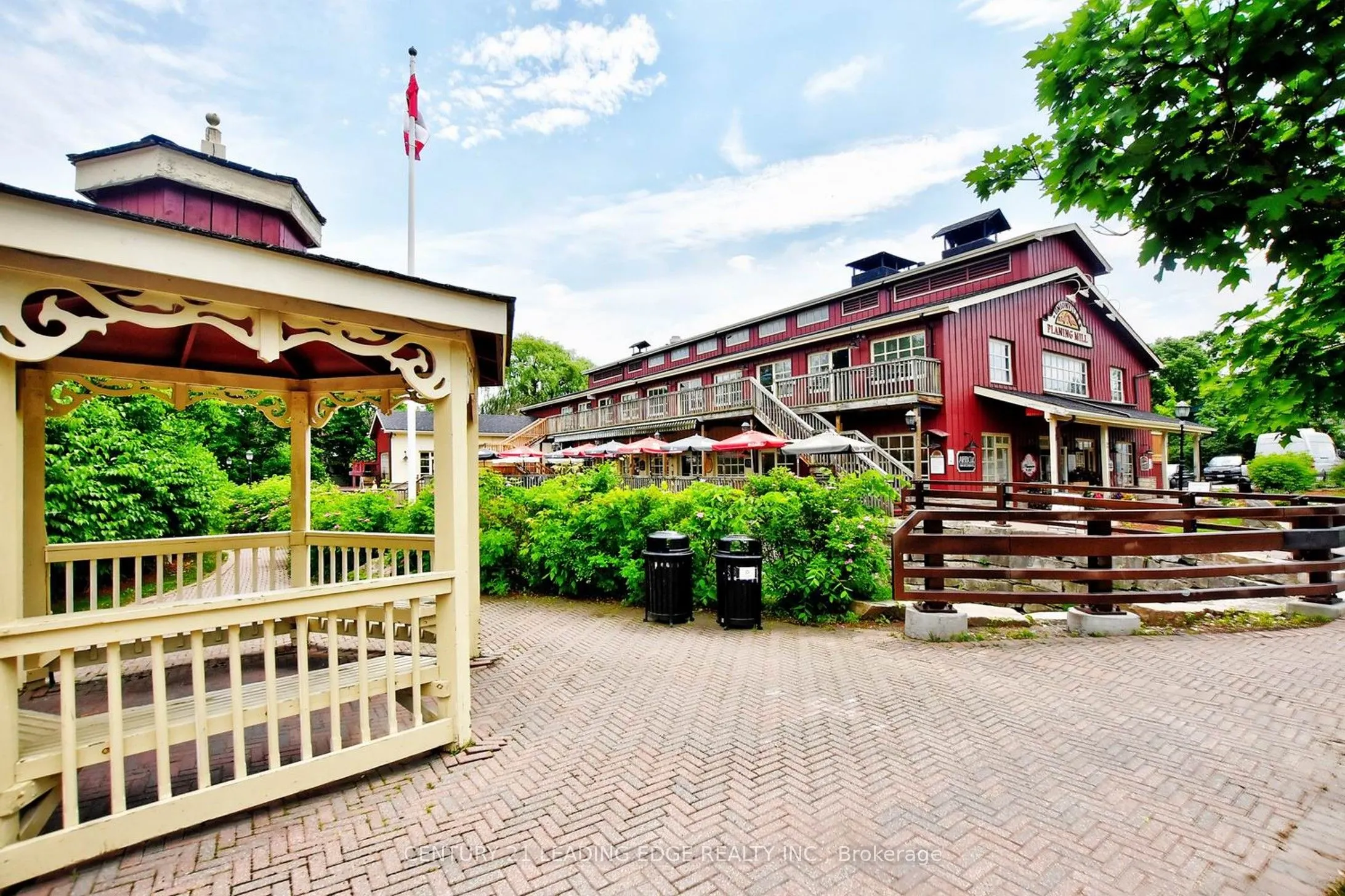 20 Fred Varley Drive, #324