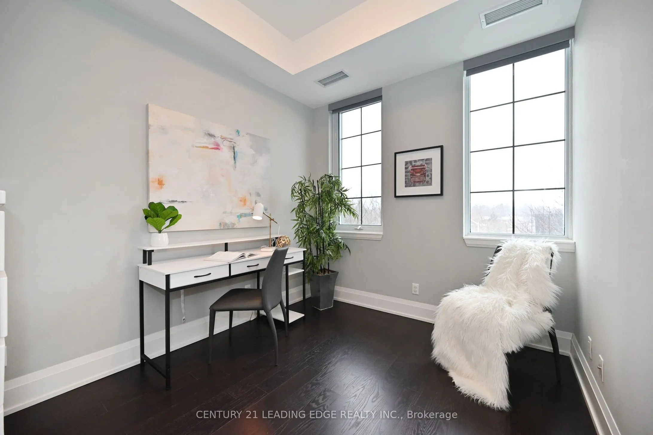 20 Fred Varley Drive, #324