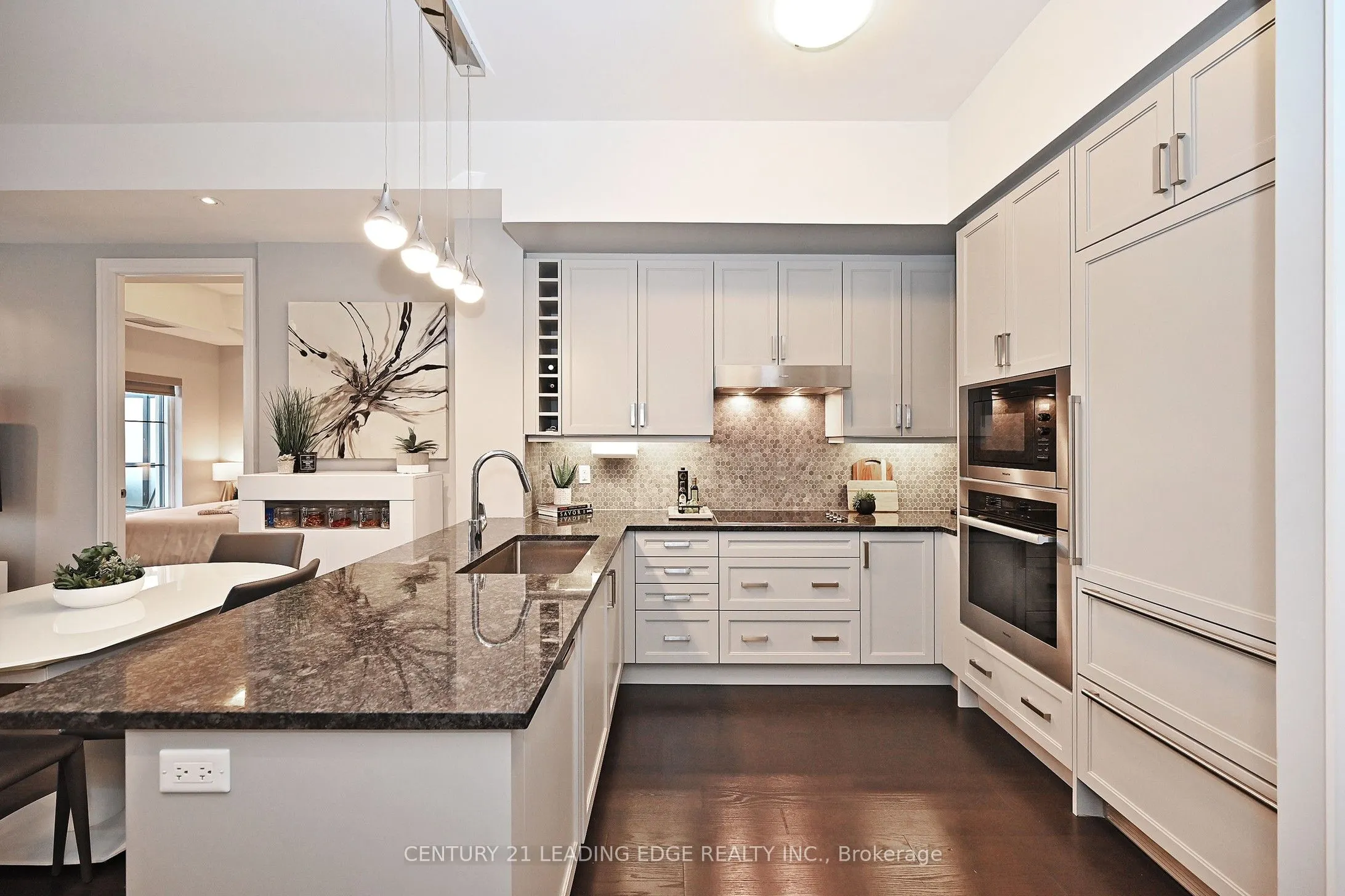 20 Fred Varley Drive, #324