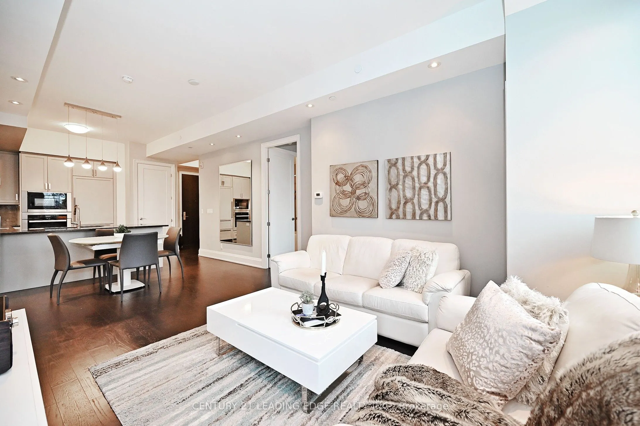 20 Fred Varley Drive, #324