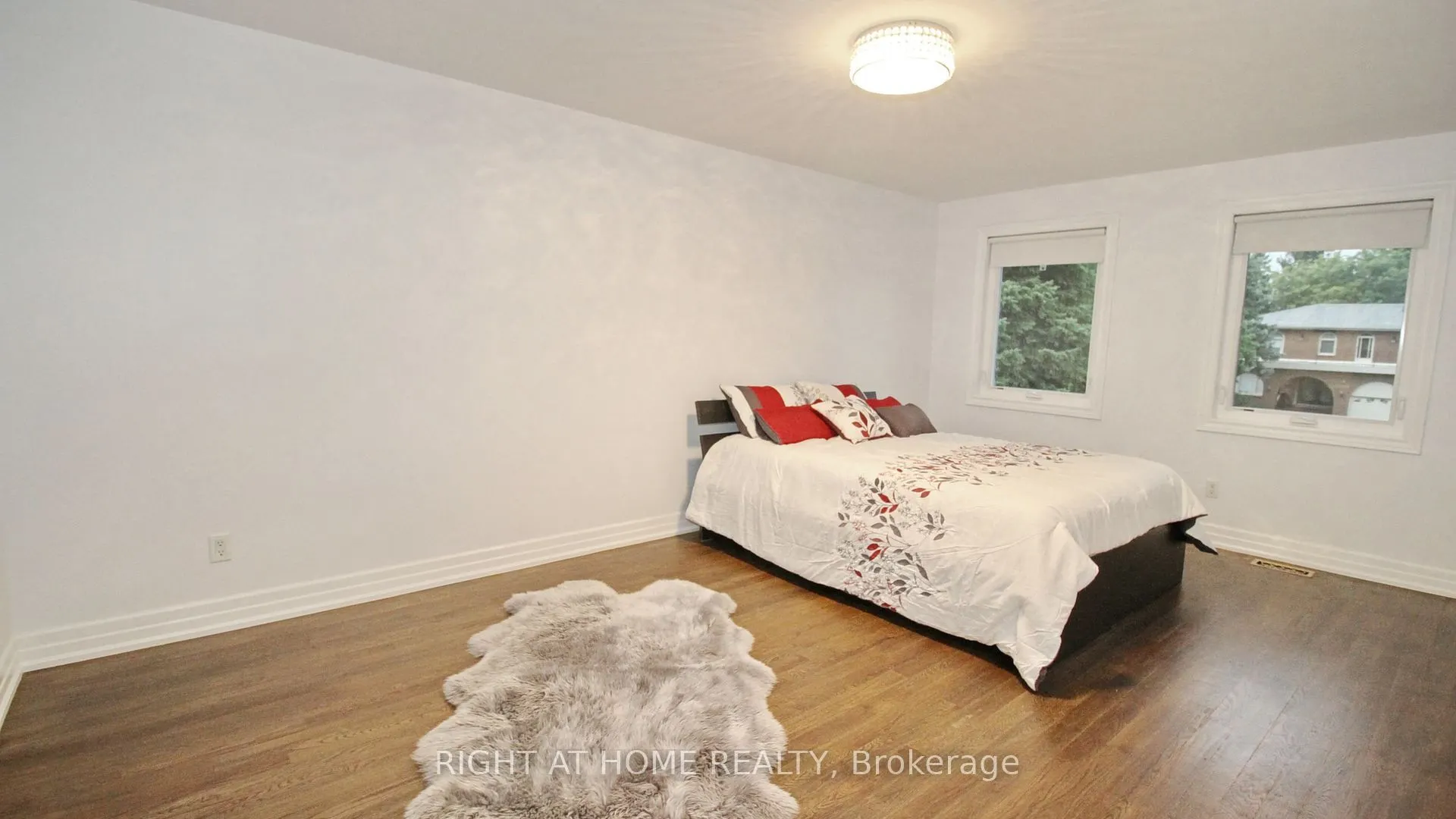 304 Firglen Ridge