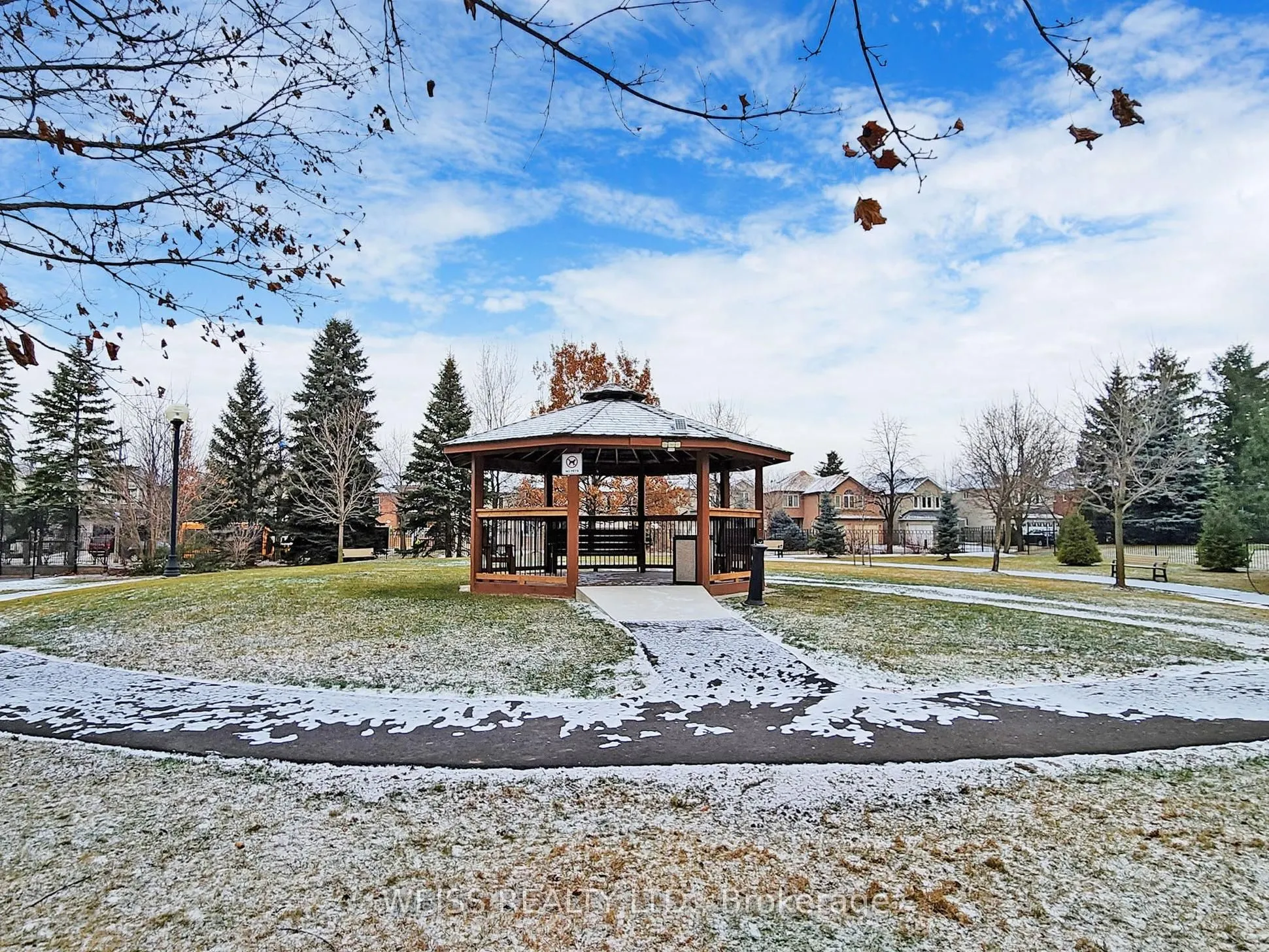 11 Townsgate Drive #401