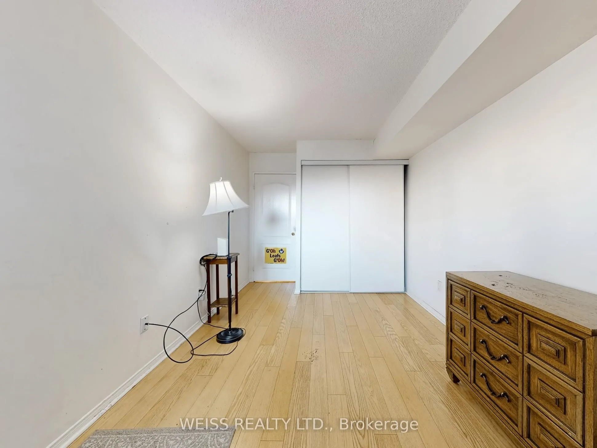 11 Townsgate Drive #401