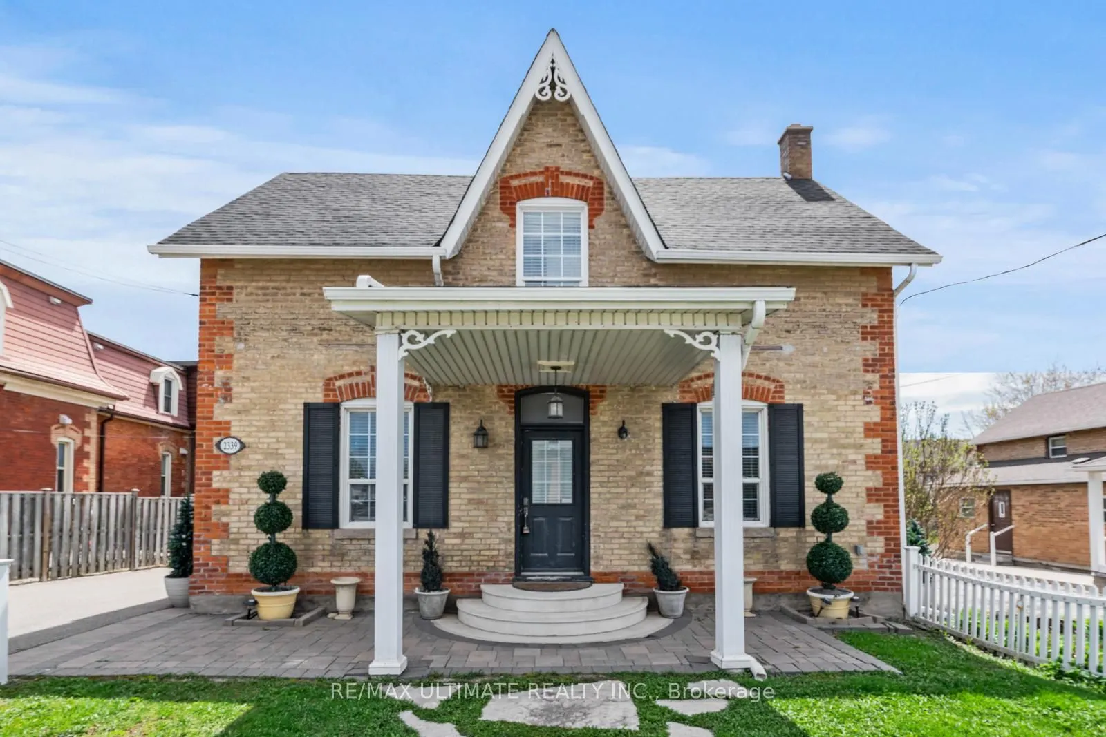 2339 Major Mackenzie Drive