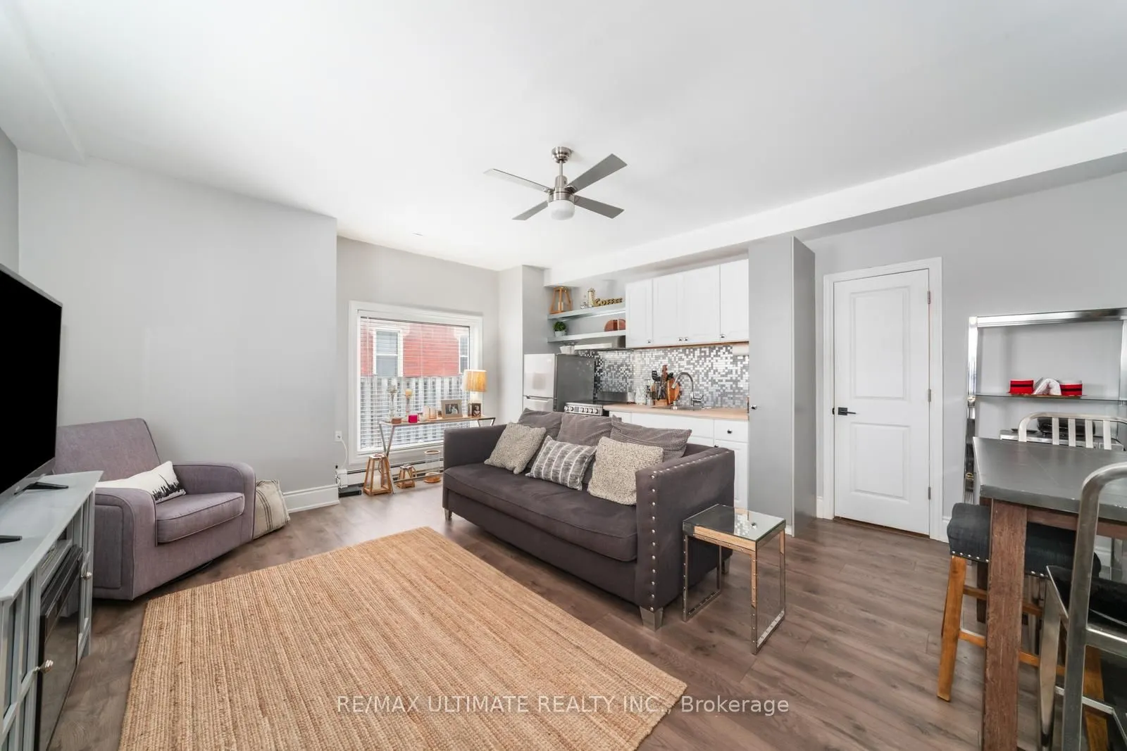 2339 Major Mackenzie Drive