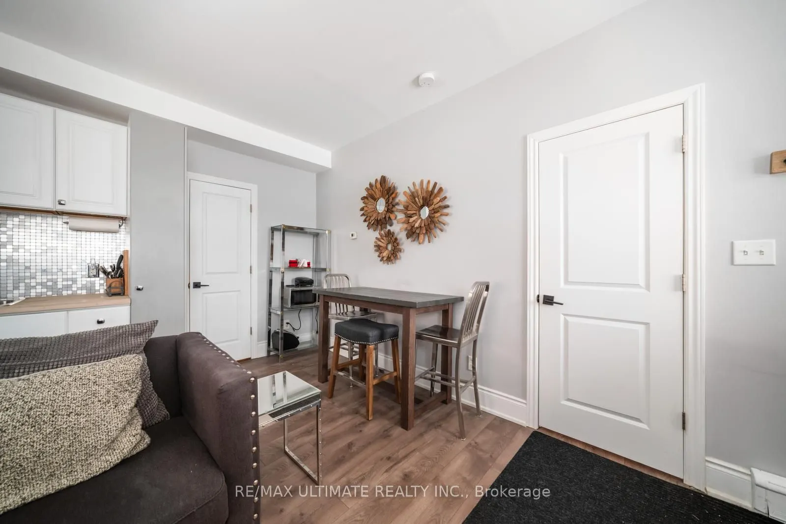 2339 Major Mackenzie Drive