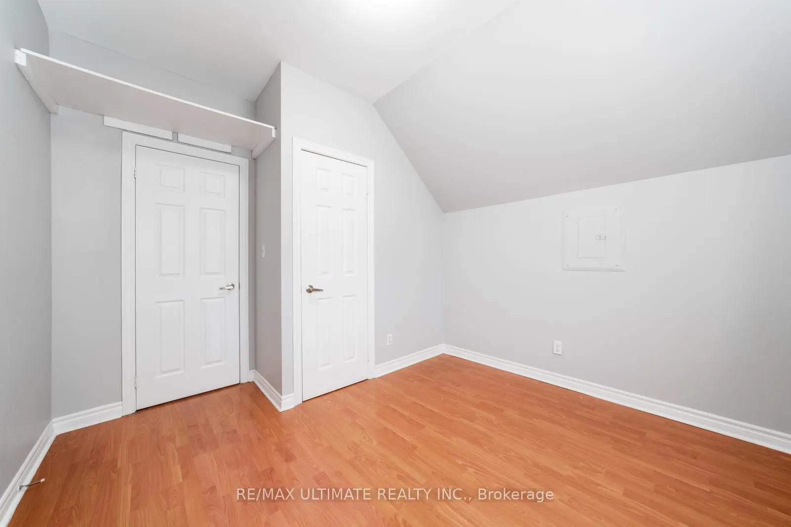 2339 Major Mackenzie Drive