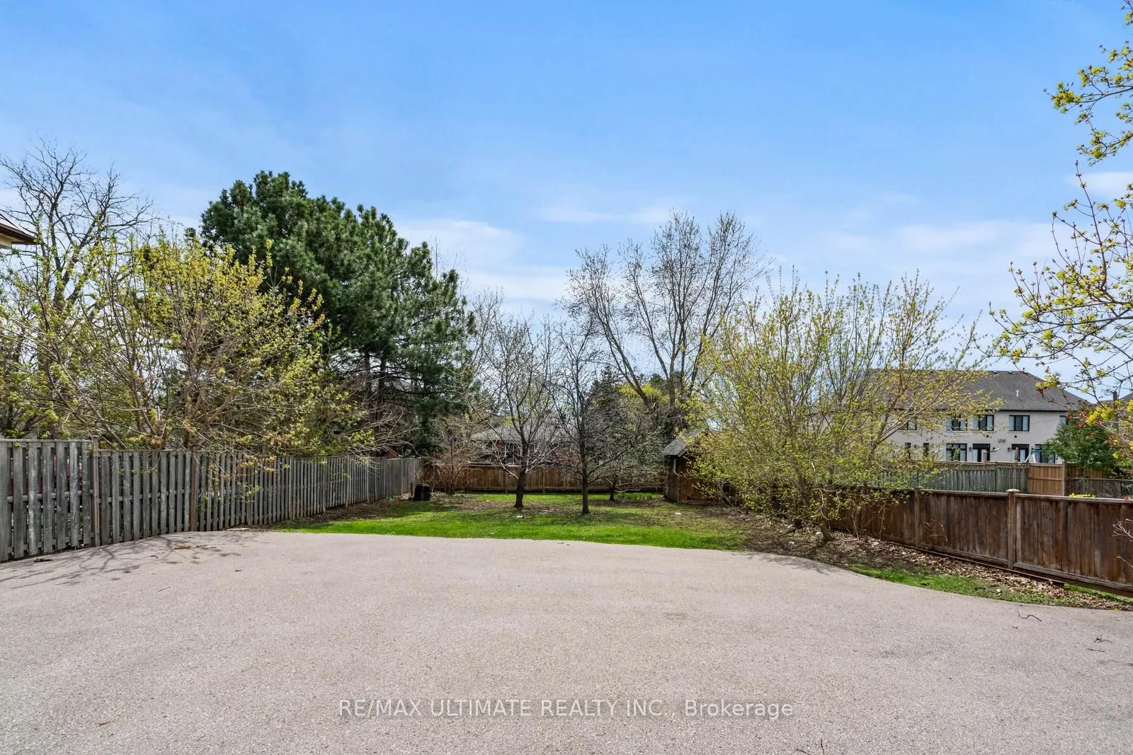 2339 Major Mackenzie Drive