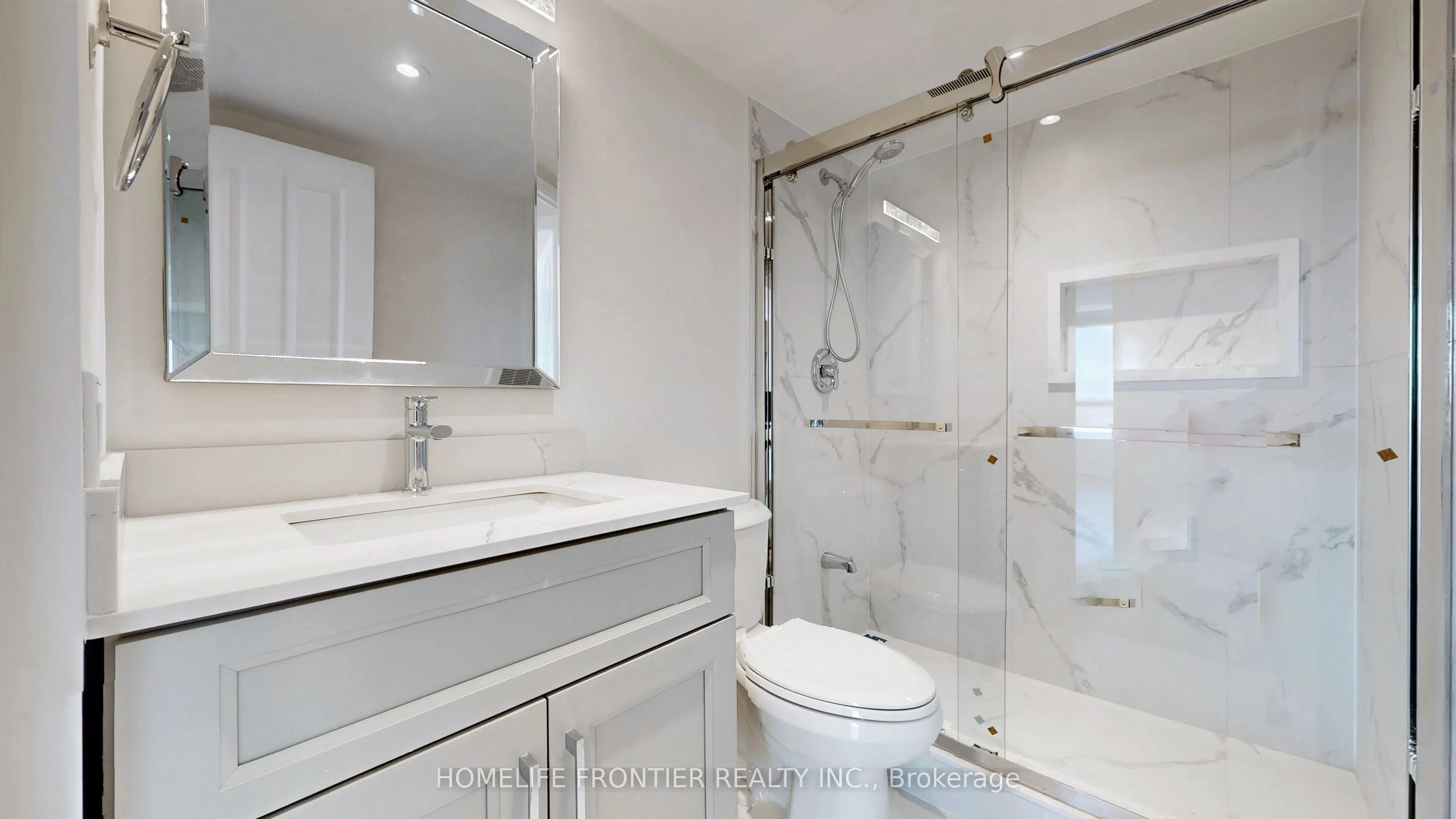 7250 Yonge Street, #605